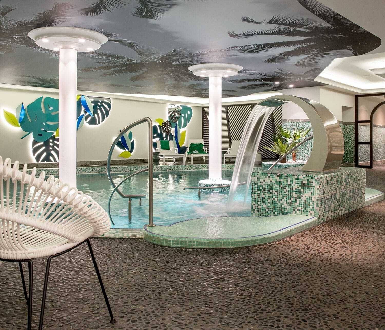 Gewandhaus Dresden Spa 泳池與休憩區