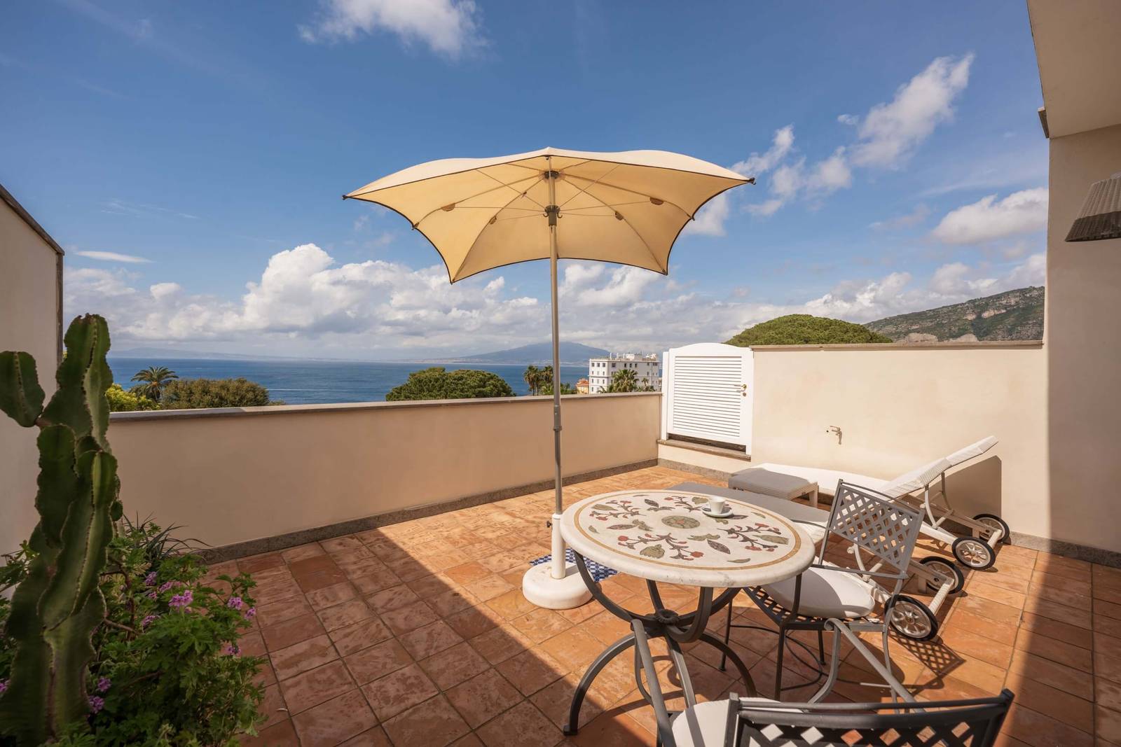 Grand Hotel Cocumella Junior Suite 海景露台