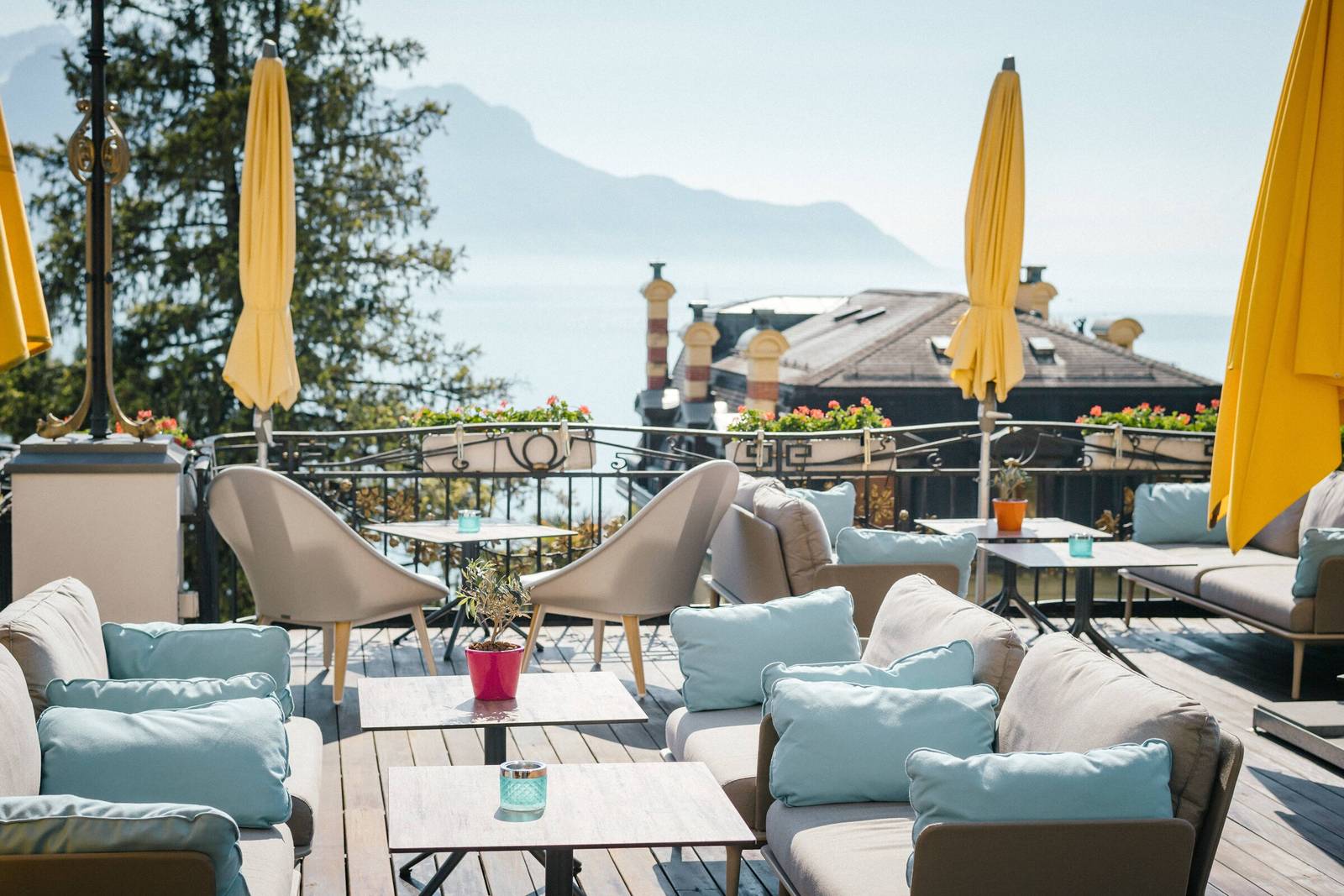 Grand Hotel Suisse Majestic 露台沙發休憩區