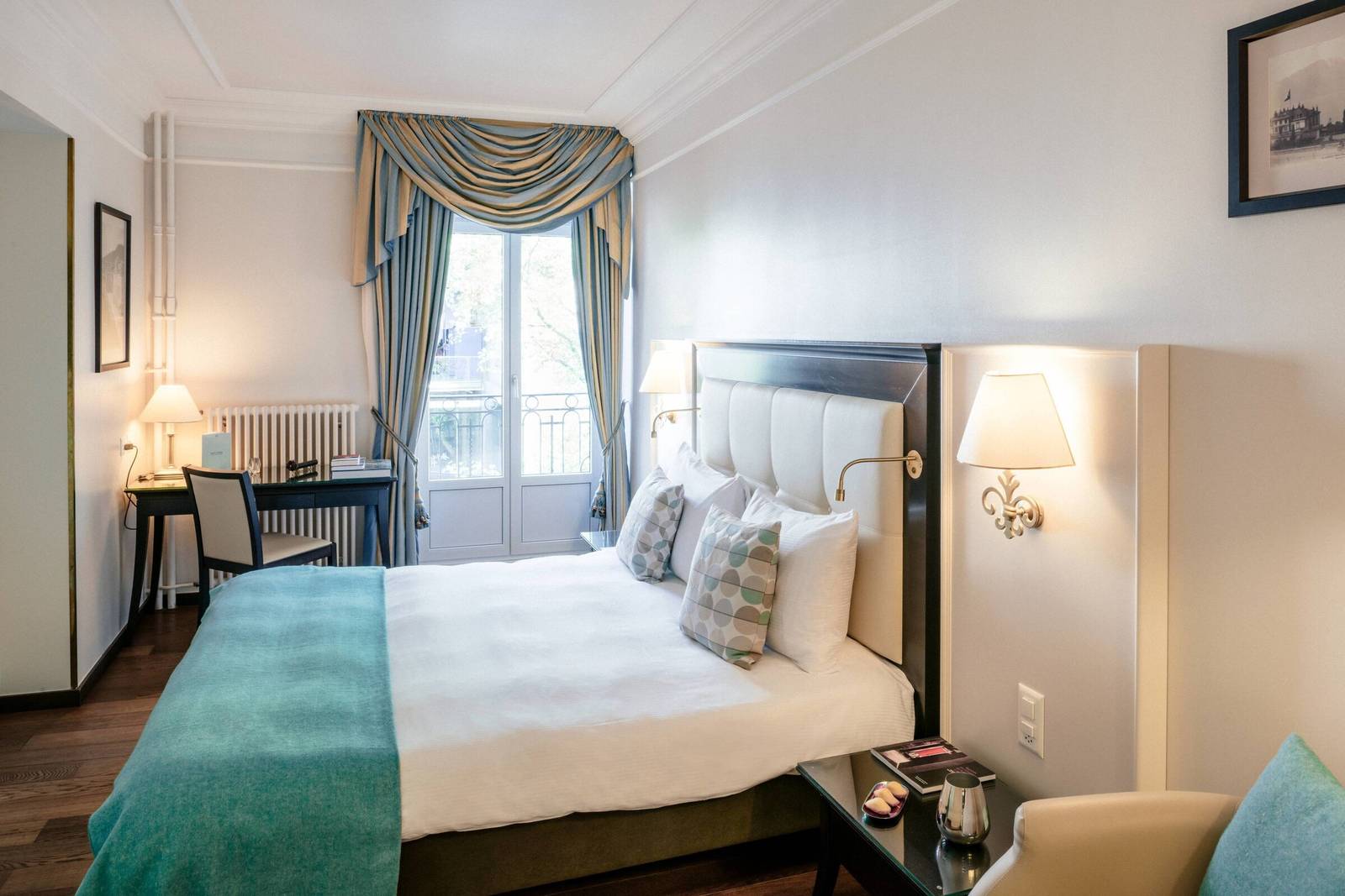 Grand Hotel Suisse Majestic Superior City View 客房