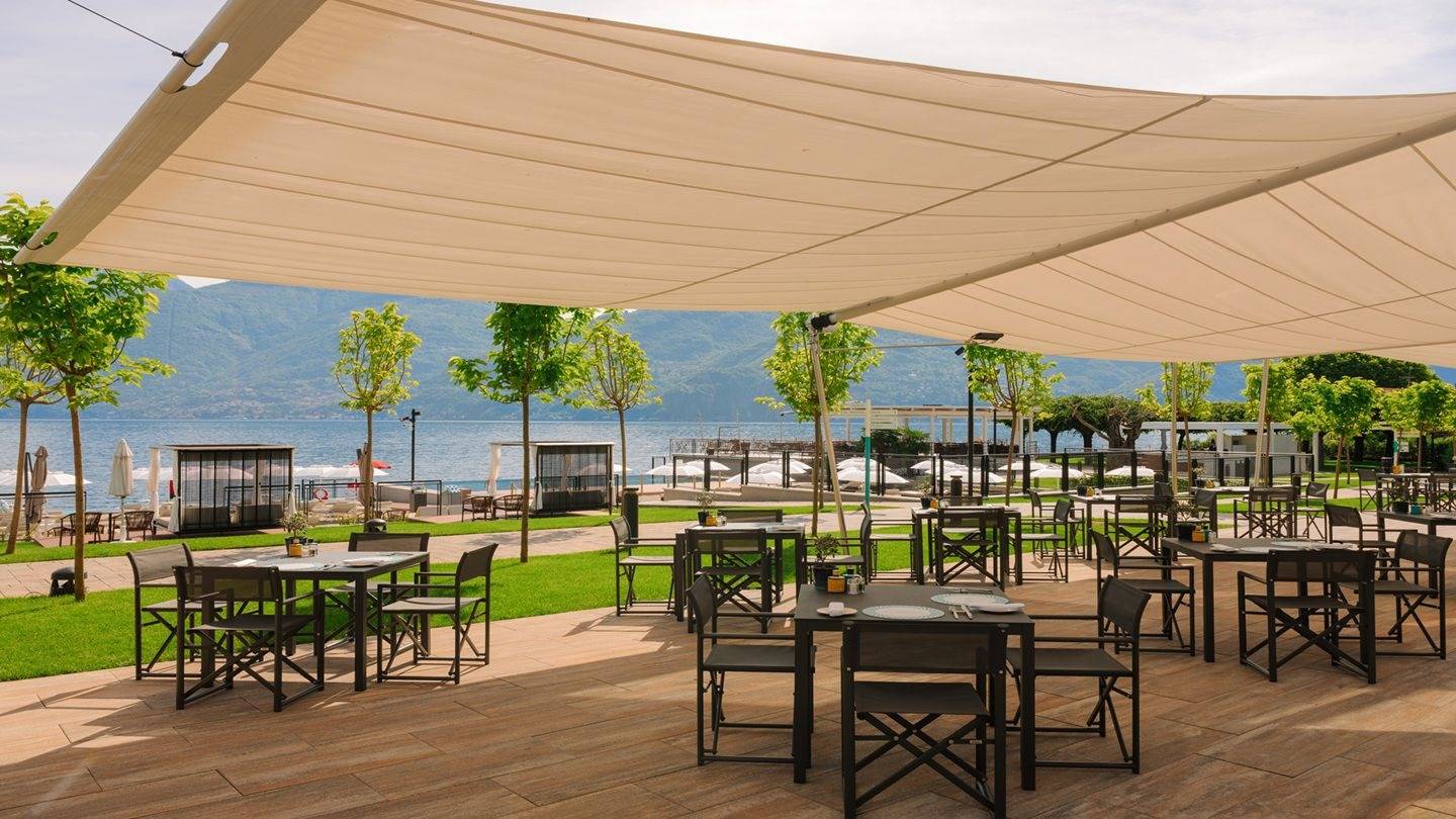 Victoria Beach 湖景戶外用餐區