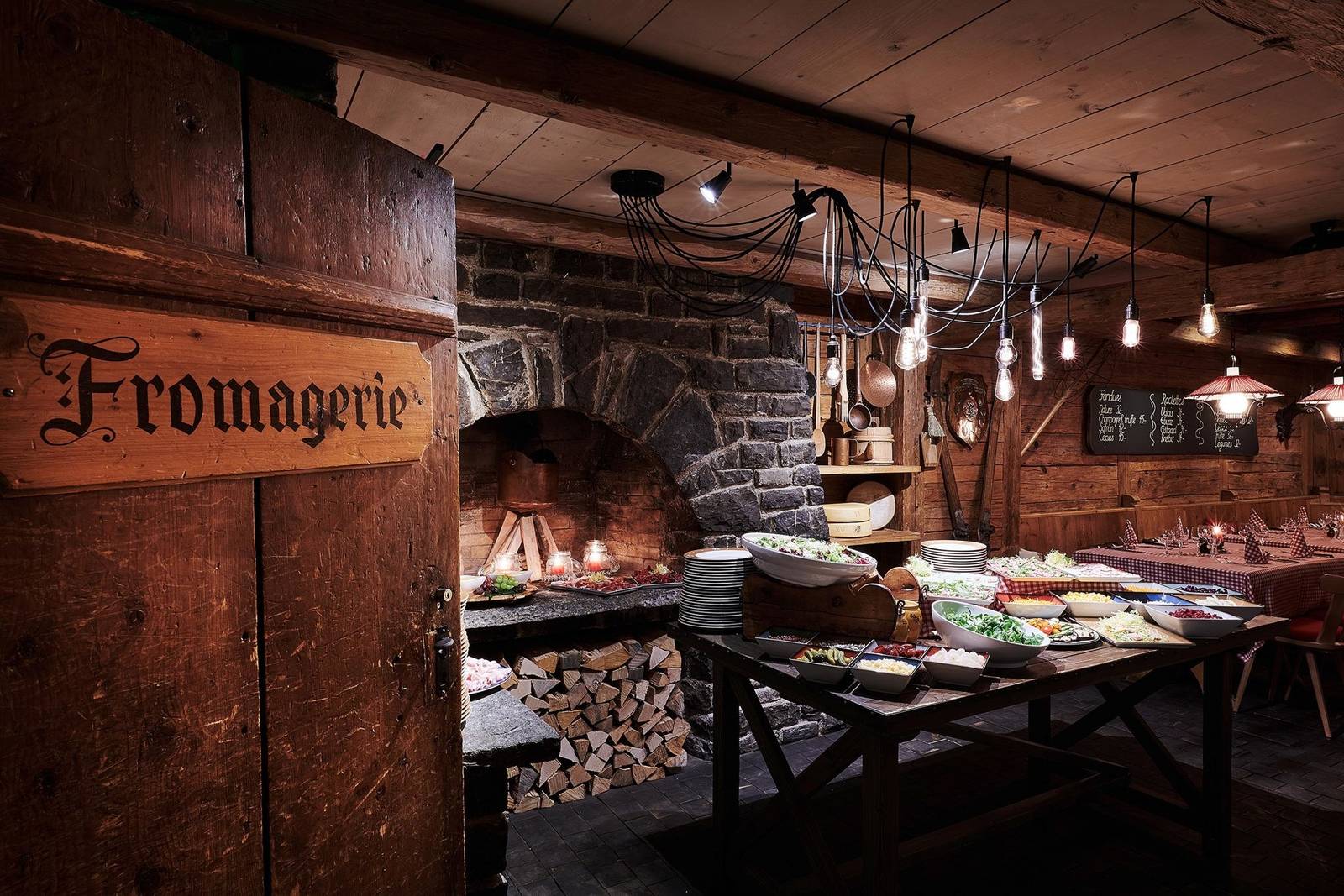 格施塔德 Gstaad Palace La Fromagerie 起司鍋餐廳