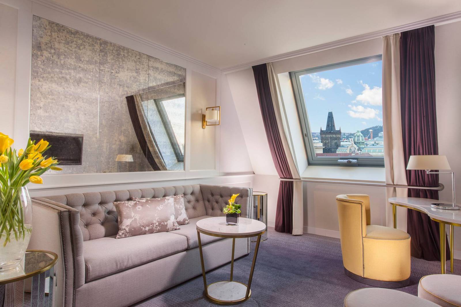 布拉格希爾頓老城酒店 Executive Suite 起居區
