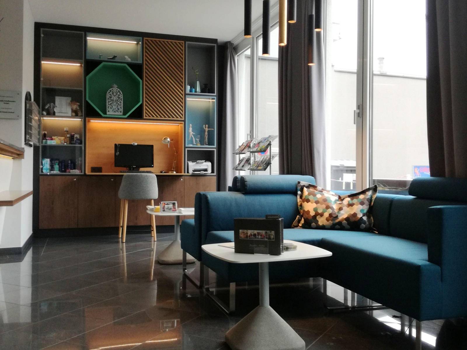 Holiday Inn Salzburg City 大廳商務角