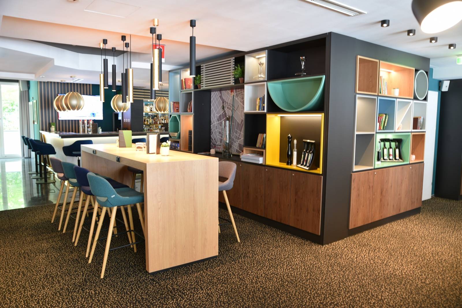 Holiday Inn Salzburg City 開放式大廳座位區