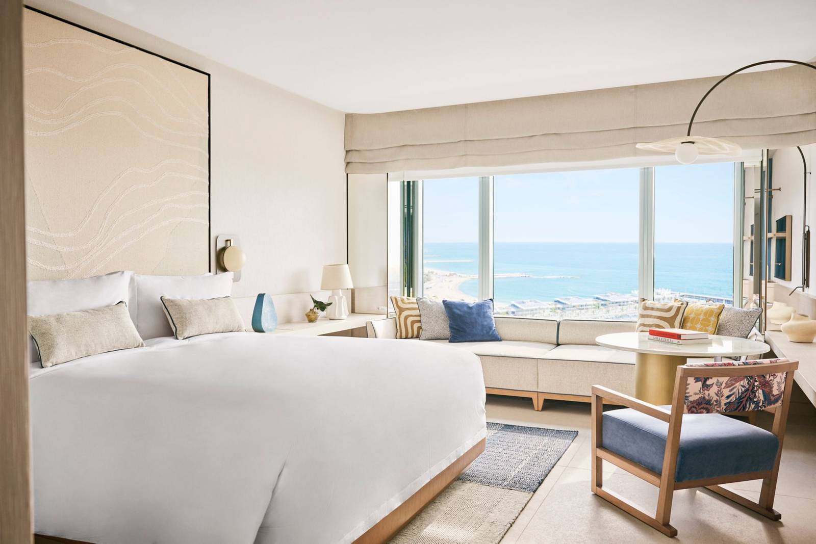 Hotel Arts Panorama 海景大床房