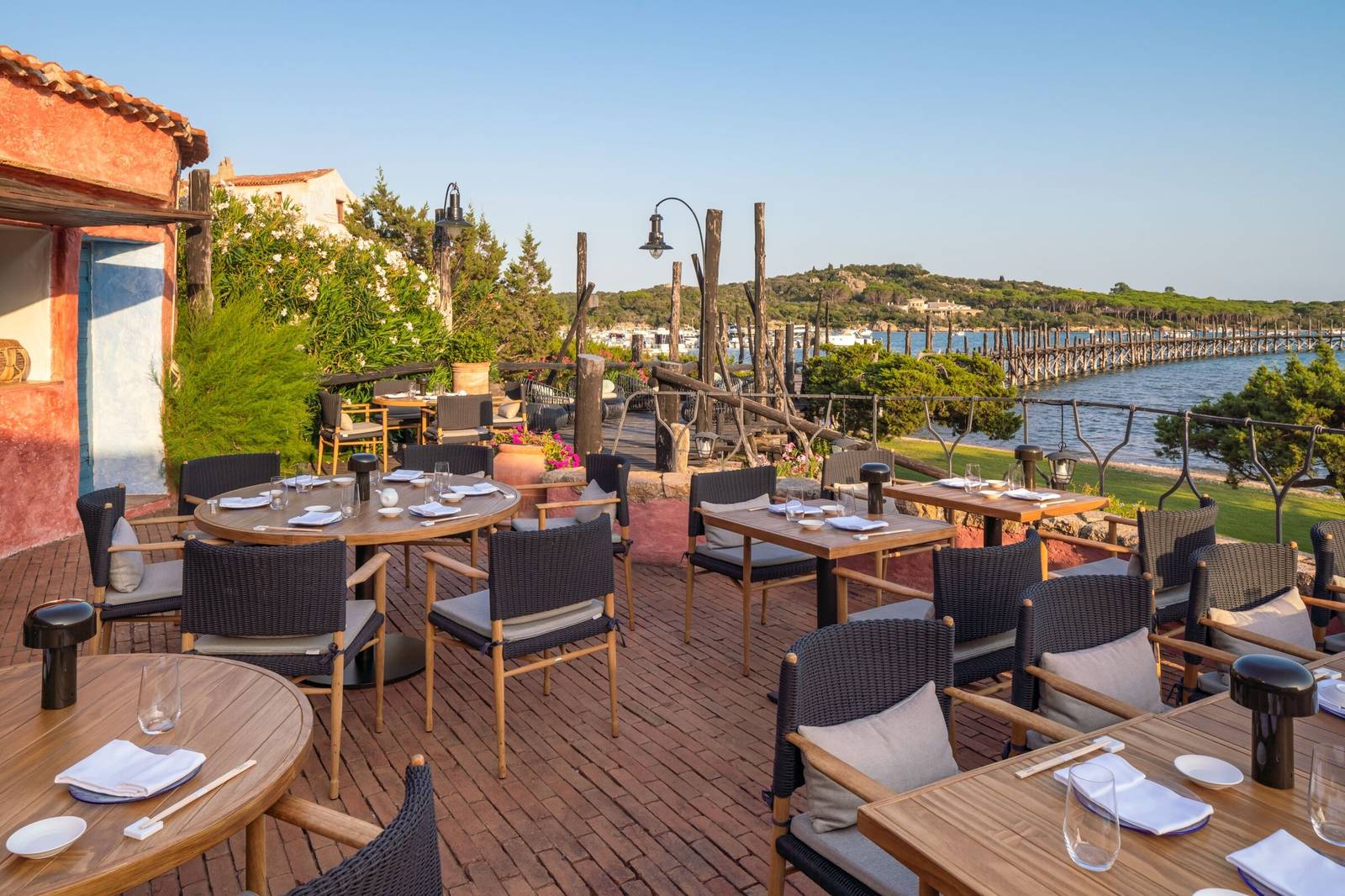 Hotel Cala di Volpe Matsuhisa 海灣景觀露台座位