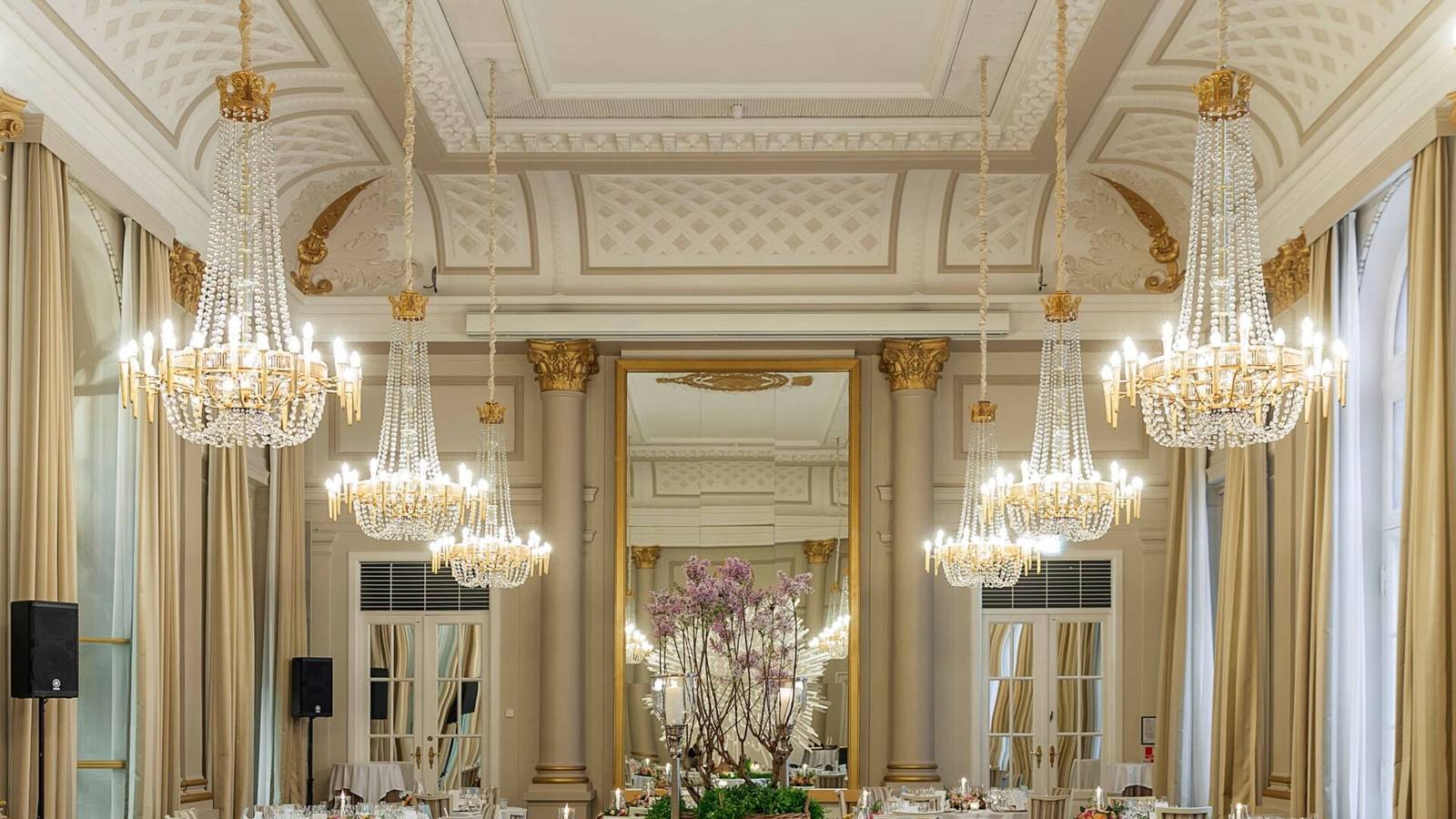 Hotel d'Angleterre 路易十六風格水晶燈舞廳