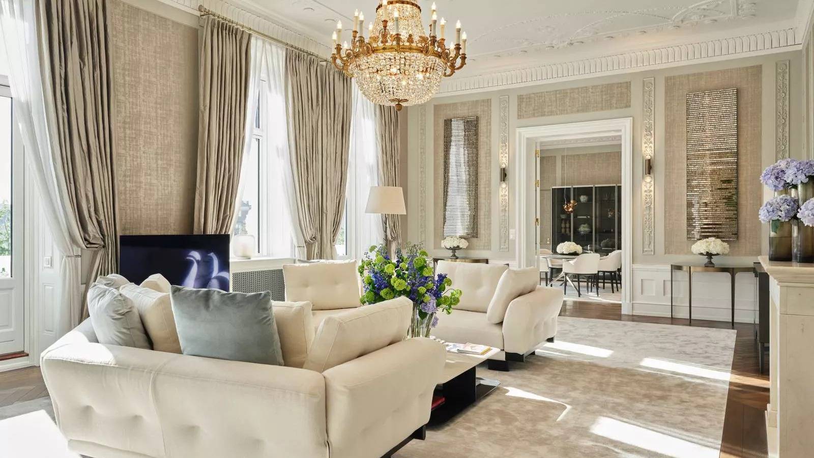 Hotel d'Angleterre Royal Suite 水晶燈起居室