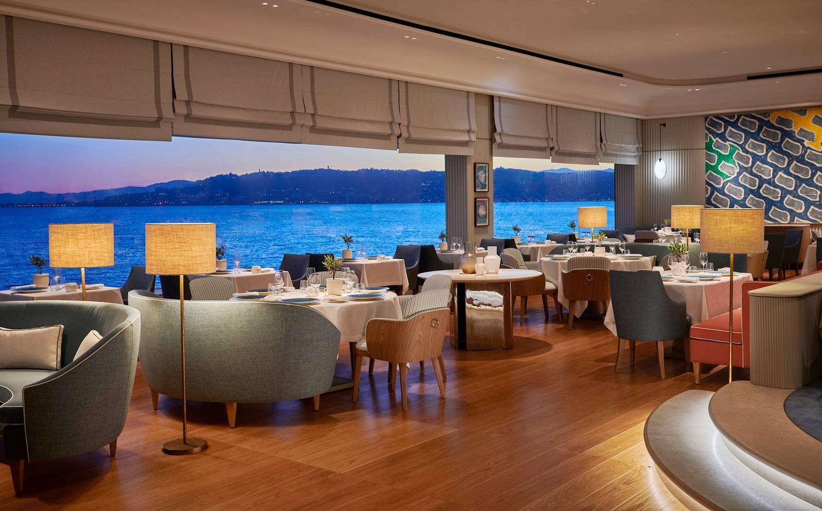 Hôtel du Cap-Eden-Roc Louroc 餐廳夜間座位