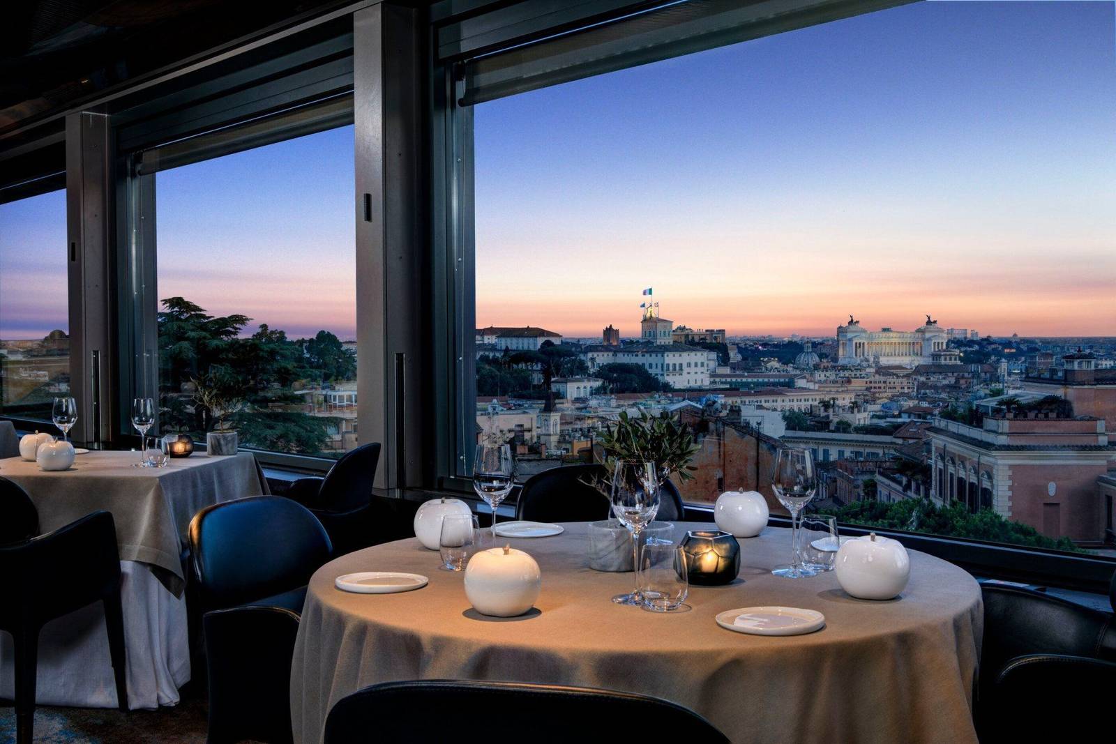 羅馬伊甸酒店 La Terrazza 餐廳黃昏的羅馬天際線