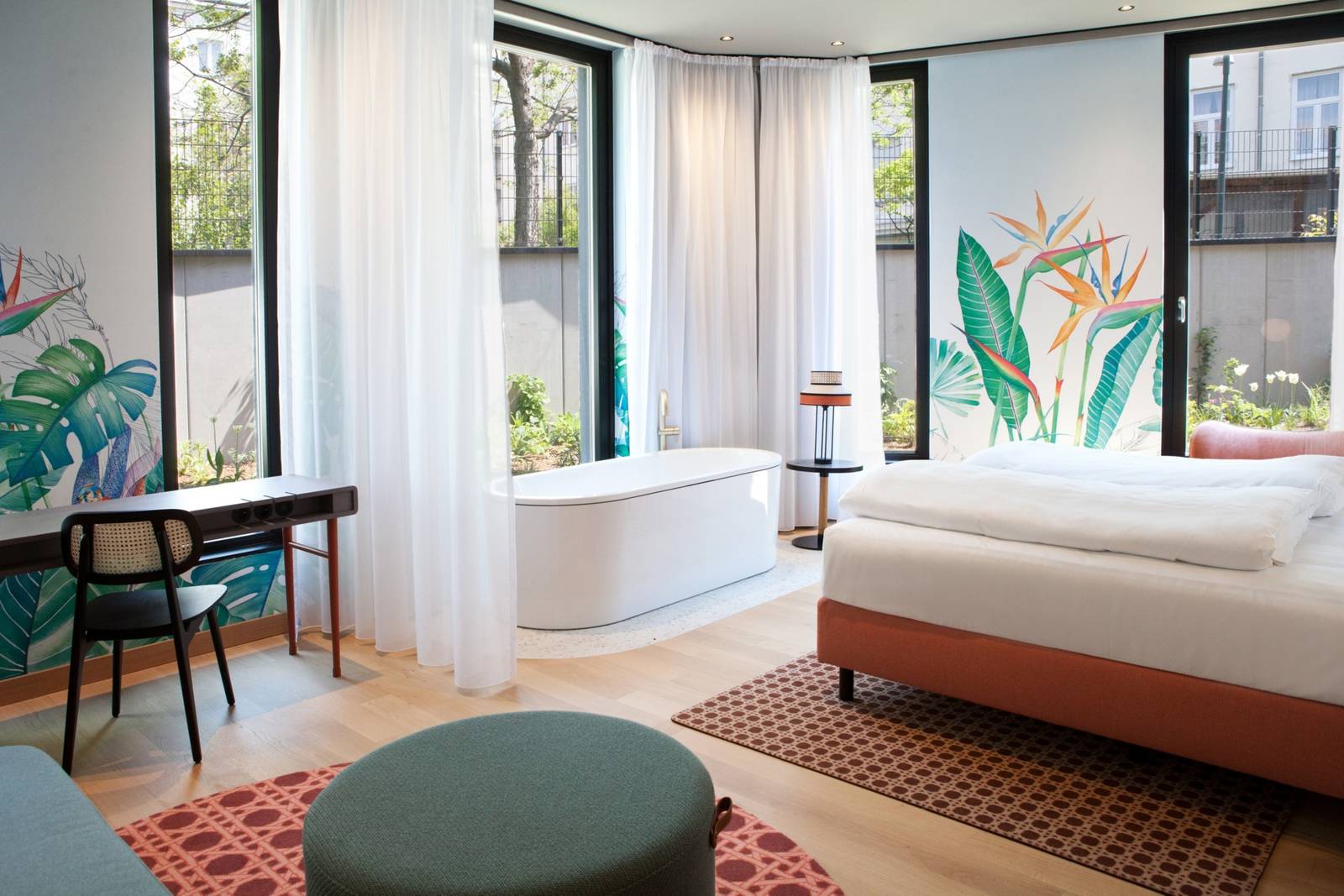 Hotel Indigo Vienna - Naschmarkt 套房與獨立浴缸