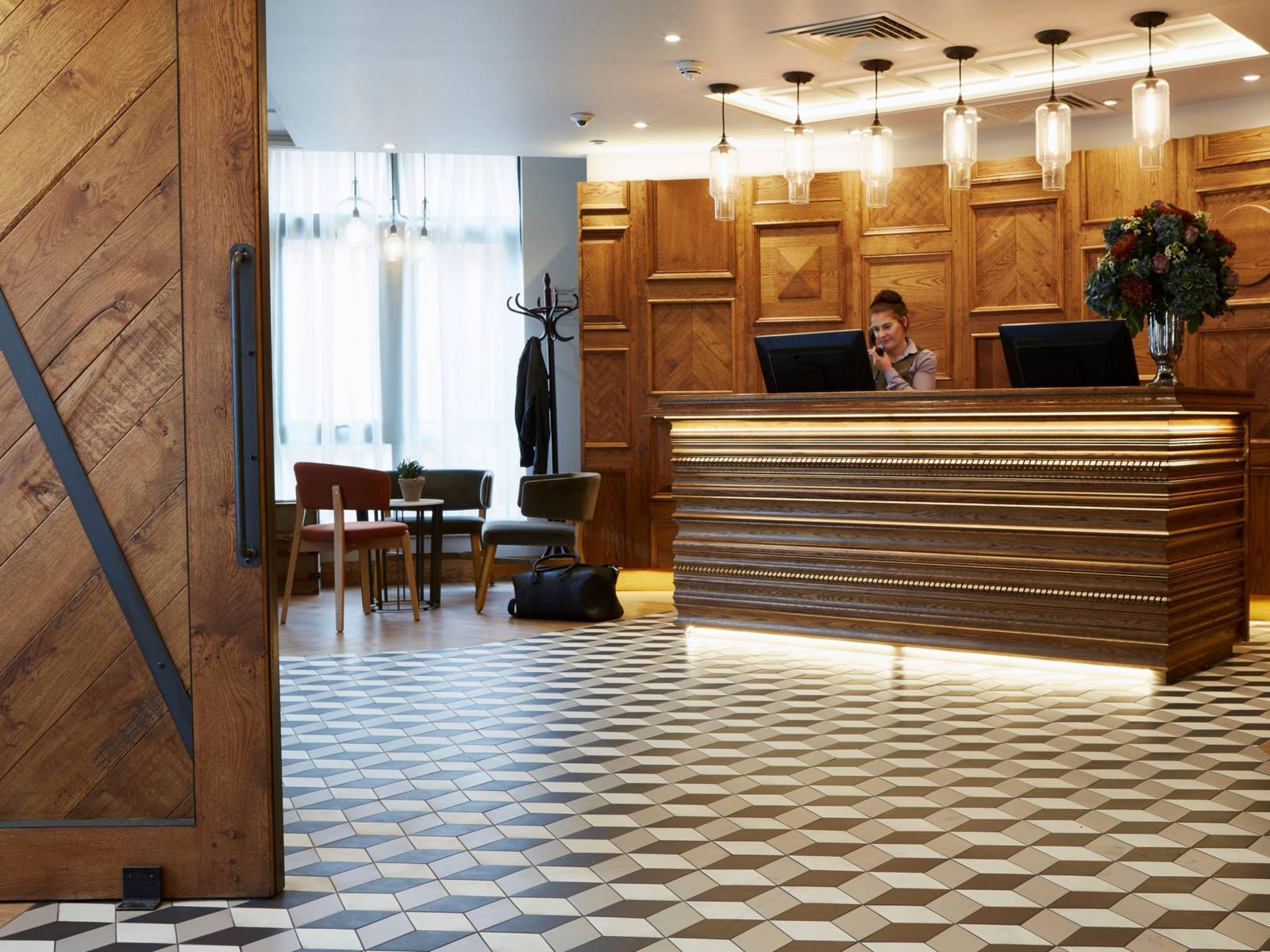 約克 Hotel Indigo York 大廳櫃檯