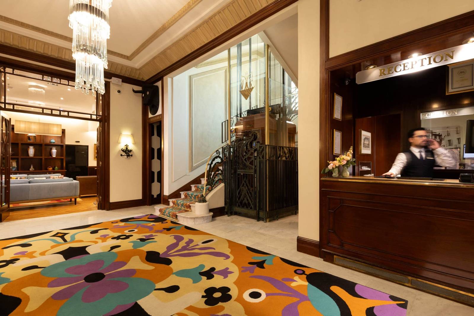 Hotel Juana 大廳接待處