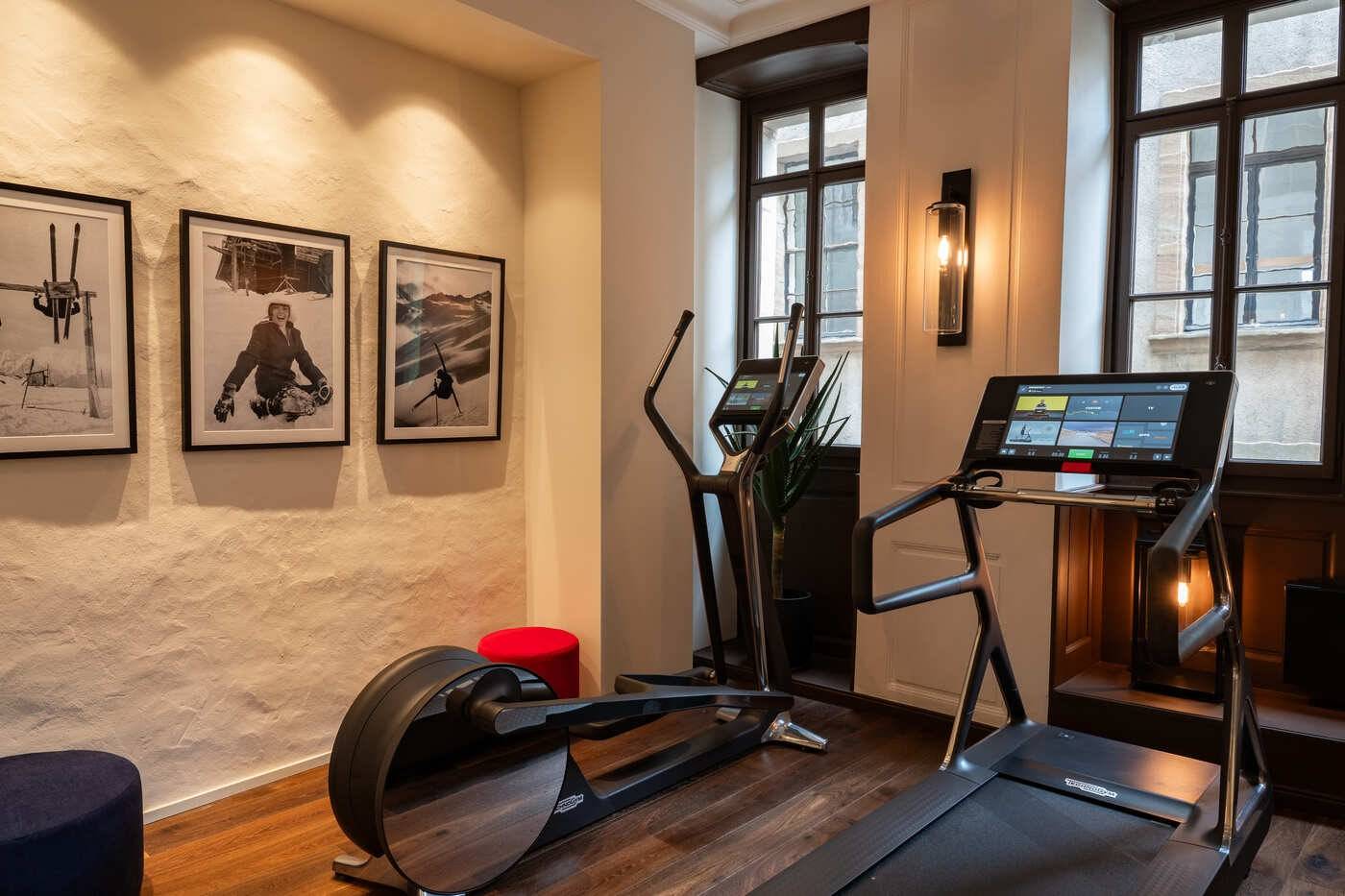 Hotel Les Armures Technogym 健身房