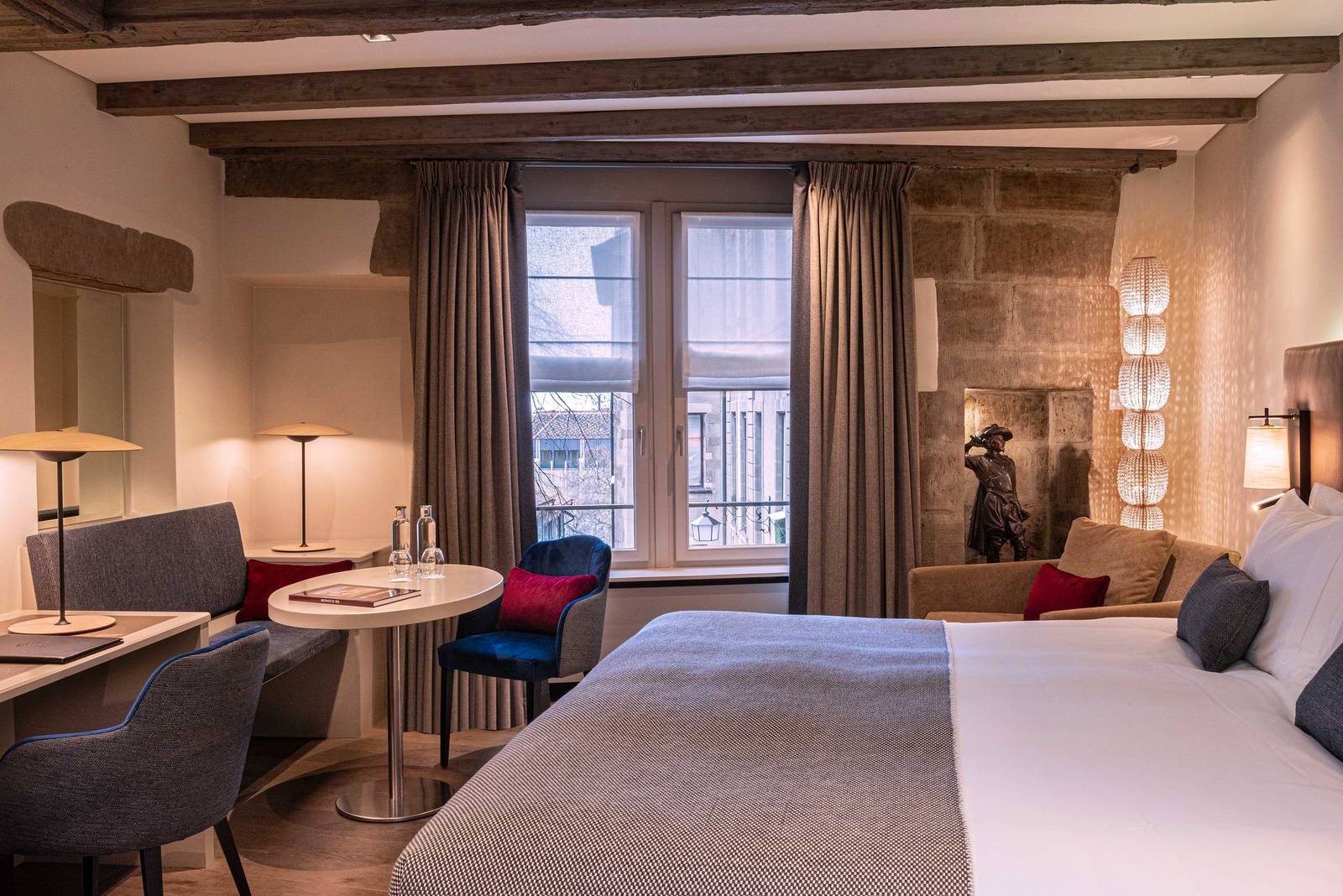 Hotel Les Armures Prestige 客房