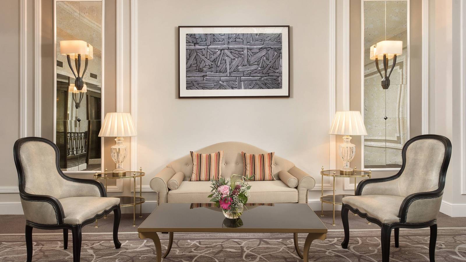 Hotel Maria Cristina 大廳休憩區
