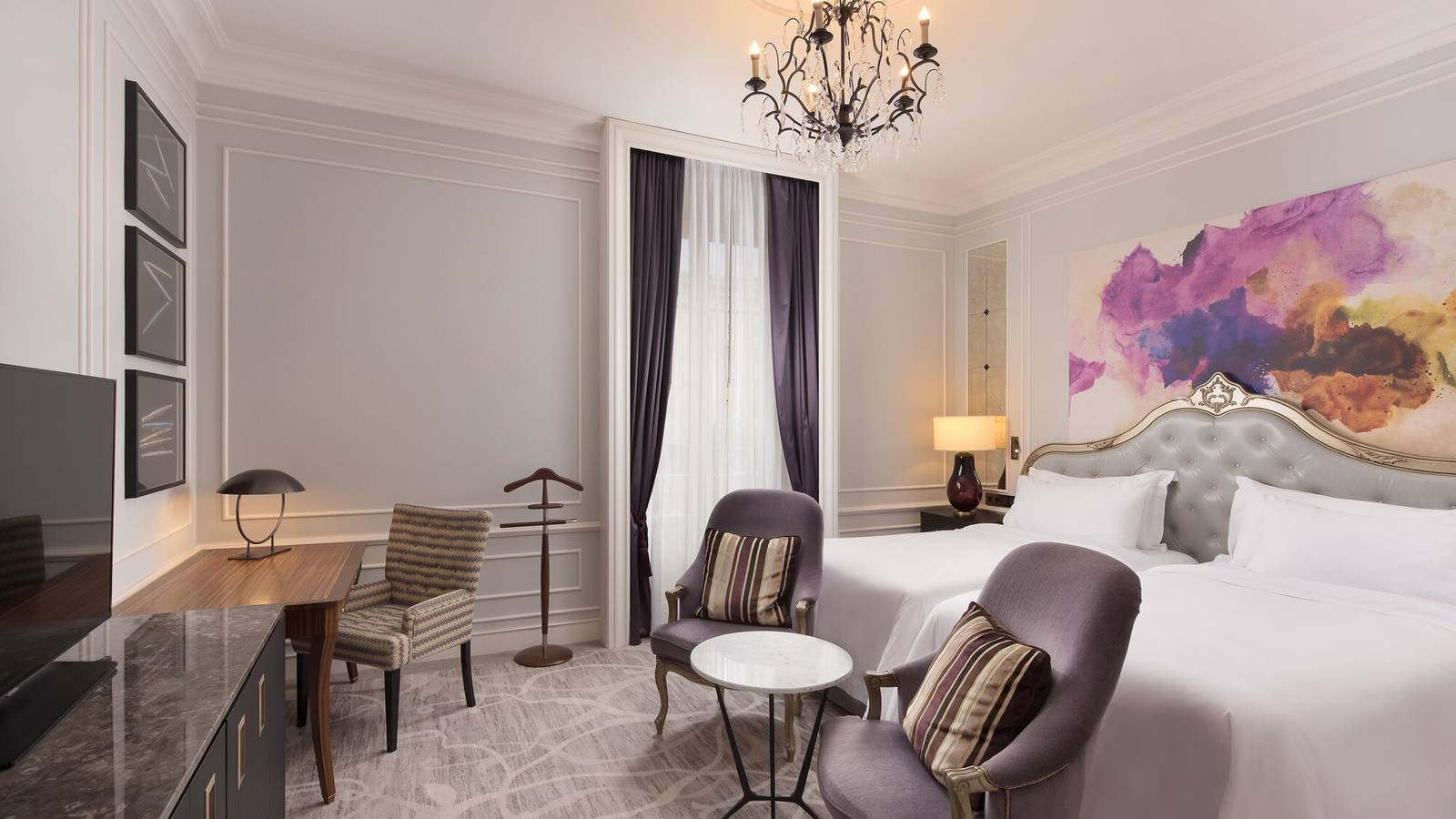 Hotel Maria Cristina 花園景雙床客房