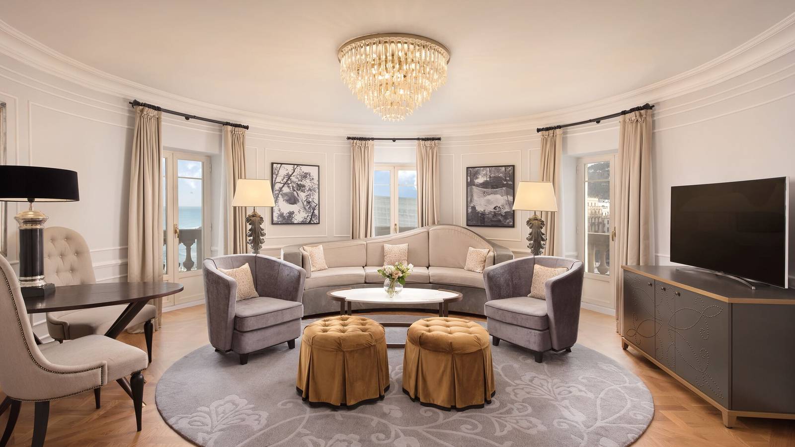 Hotel Maria Cristina Royal Suite 起居室