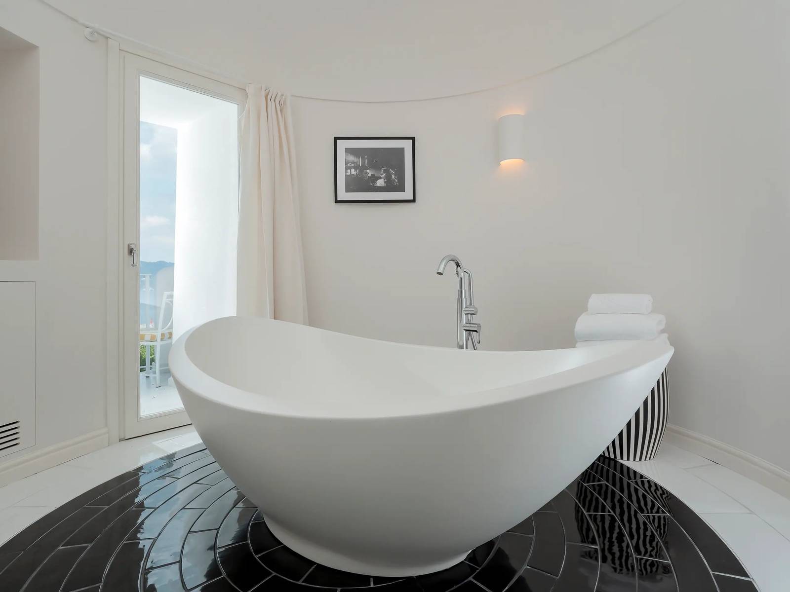 Hotel Miramalfi Romantic Junior Suite 獨立浴缸