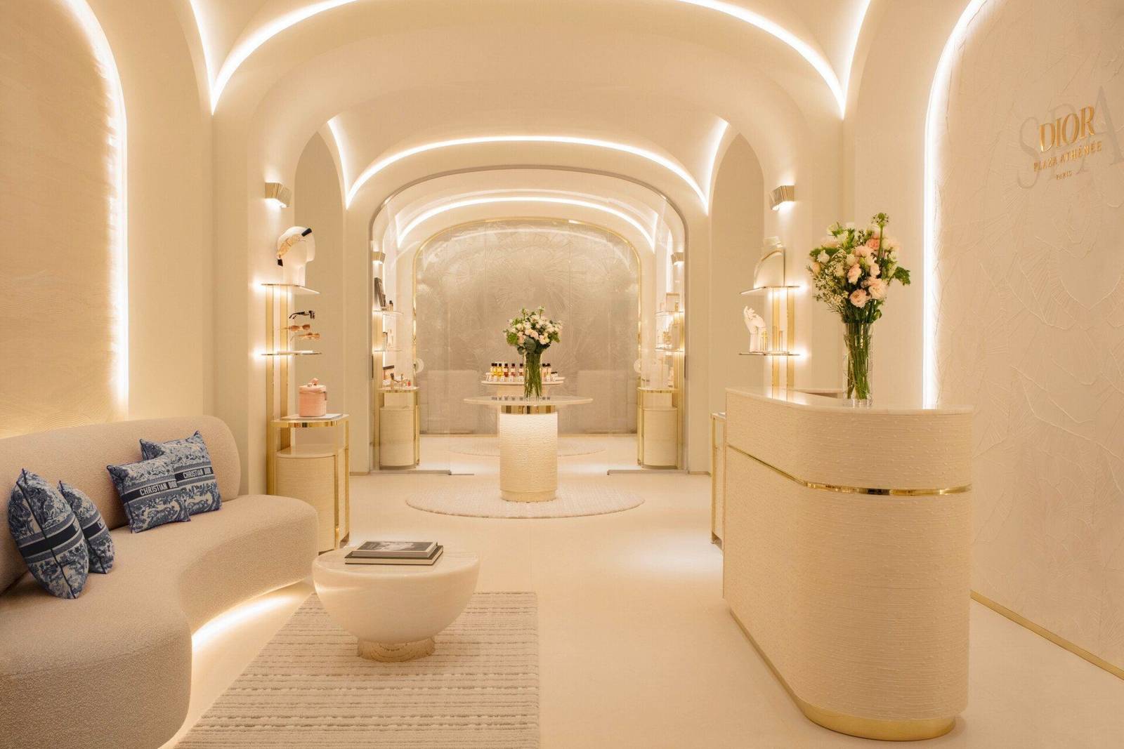 巴黎雅典娜廣場酒店 Dior Spa 拱形廊道
