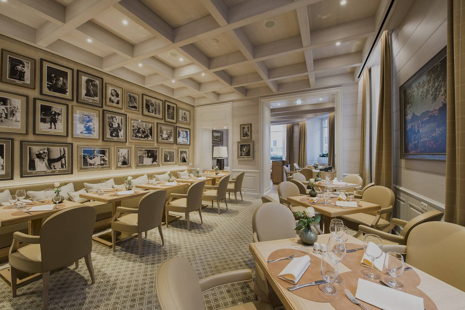 Sacher Grill 餐廳用餐區