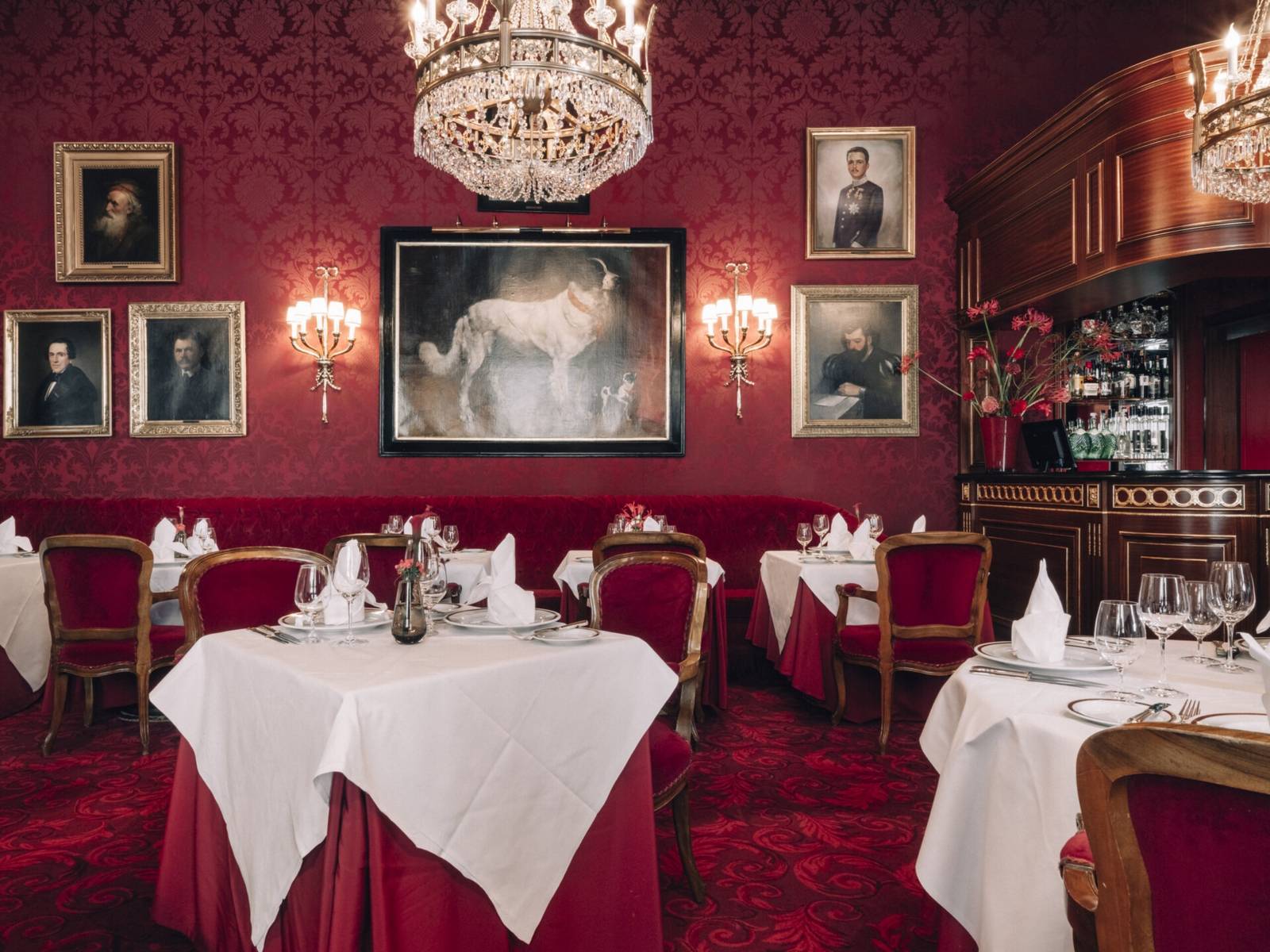 Hotel Sacher Wien Rote Bar 紅色餐廳