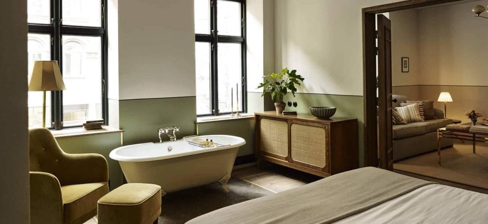 Hotel Sanders Sanders Suite 臥室與獨立浴缸