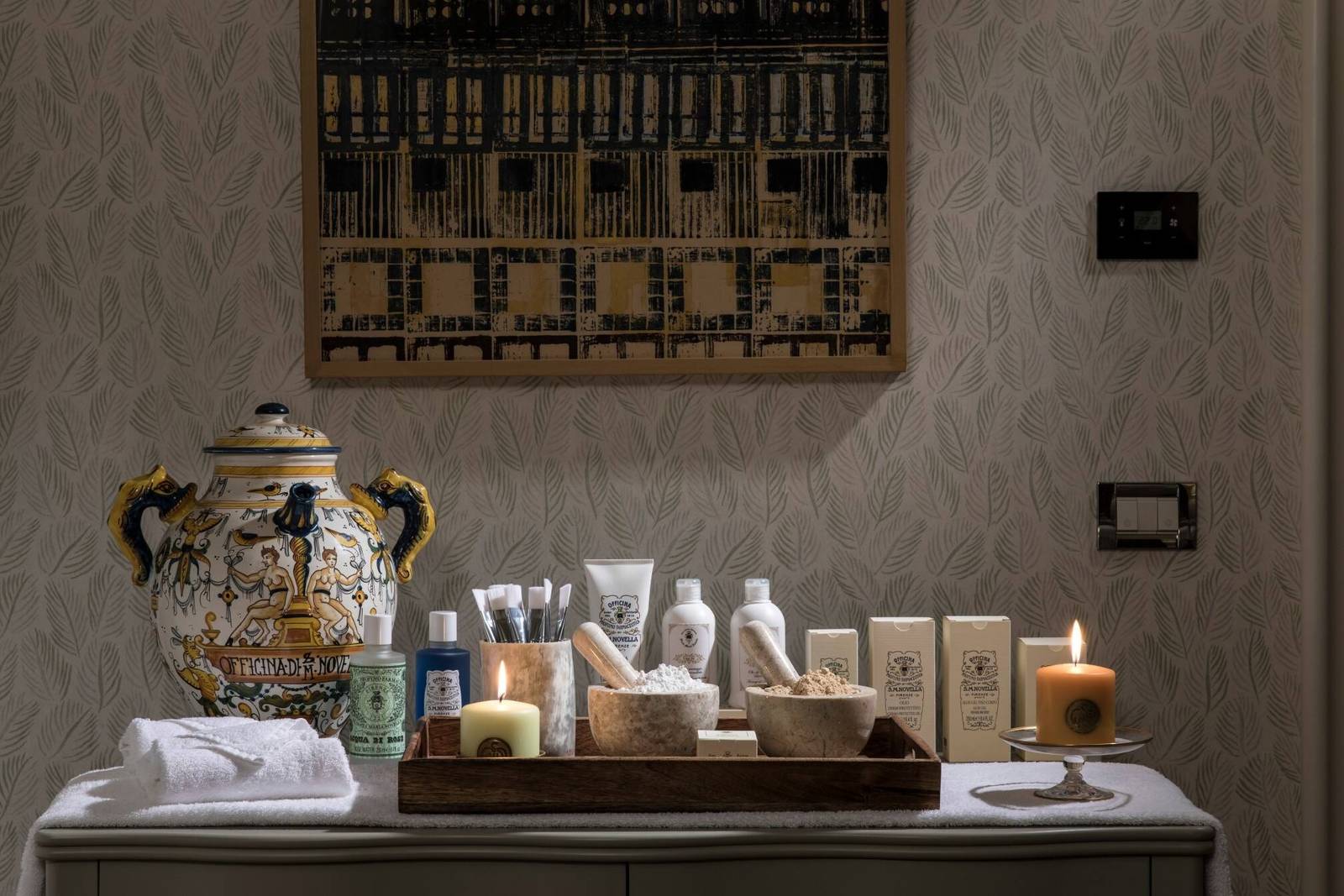 佛羅倫斯 Hotel Savoy Spa Suite 的 Santa Maria Novella 保養品