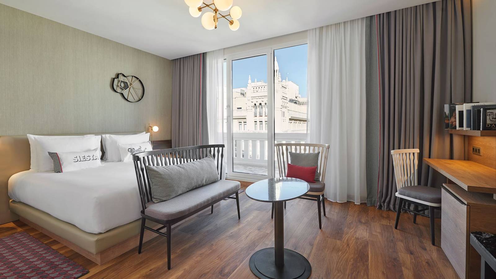King Gran Via View 格蘭大道景觀大床房