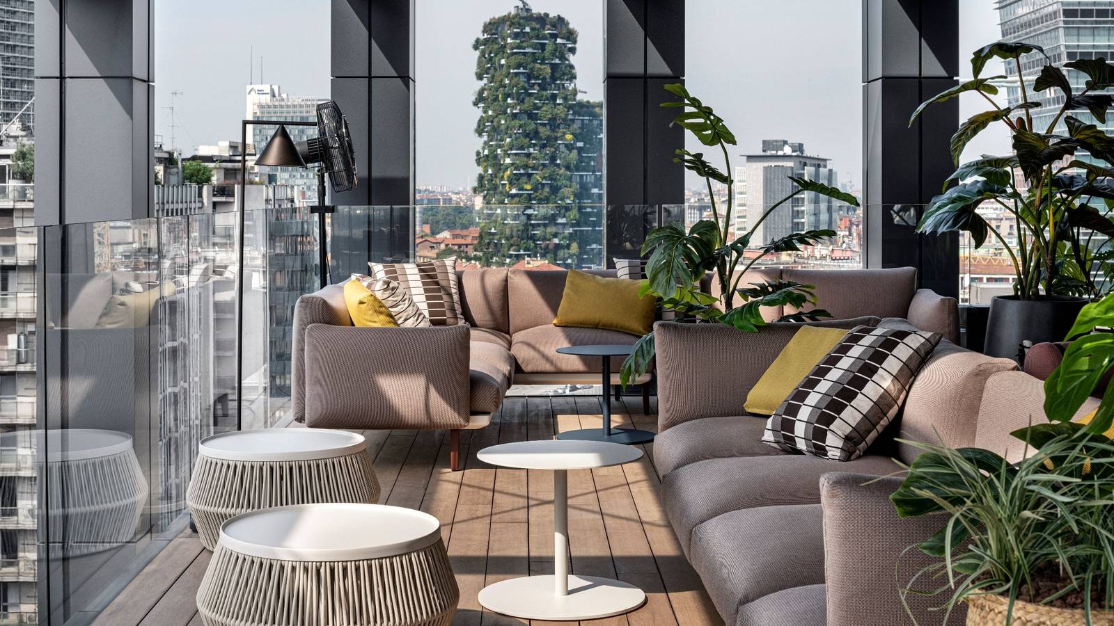 Organics SkyGarden @Cielo 屋頂酒吧與垂直森林景觀