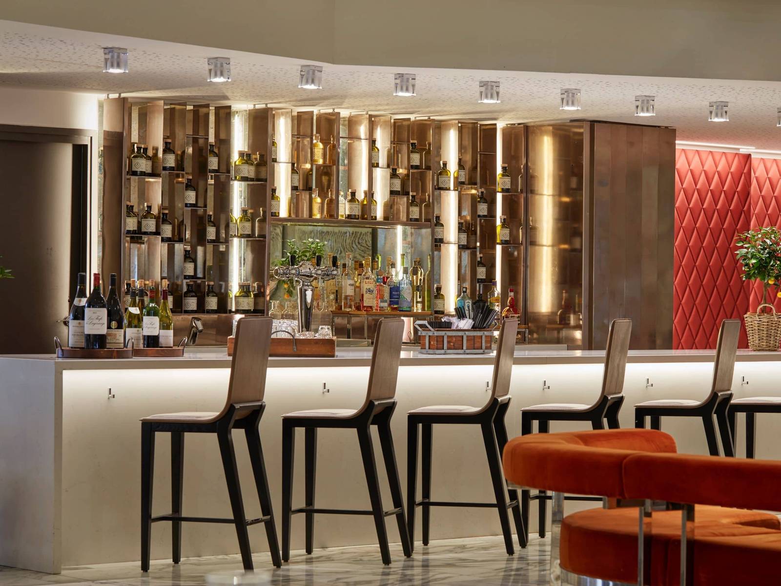 Hyatt Regency Paris Etoile  Mayo Café 吧台