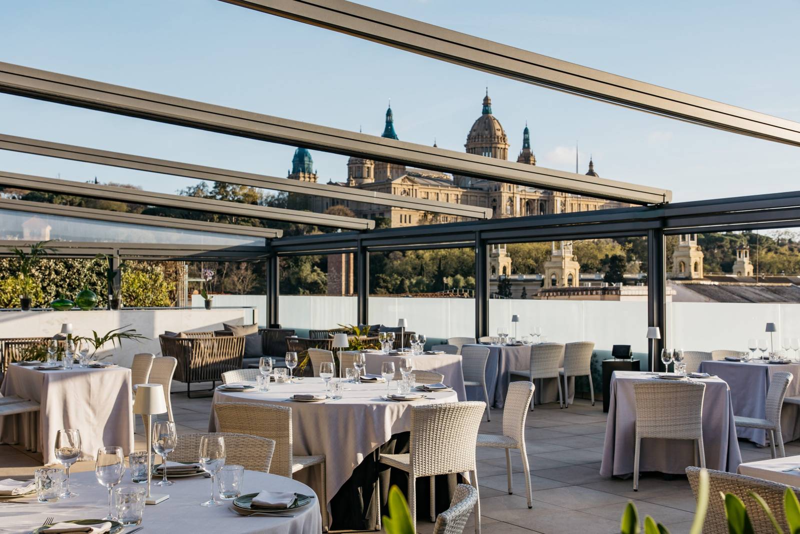 巴塞隆納洲際酒店 Montjuïc 露台望向加泰隆尼亞國家藝術博物館