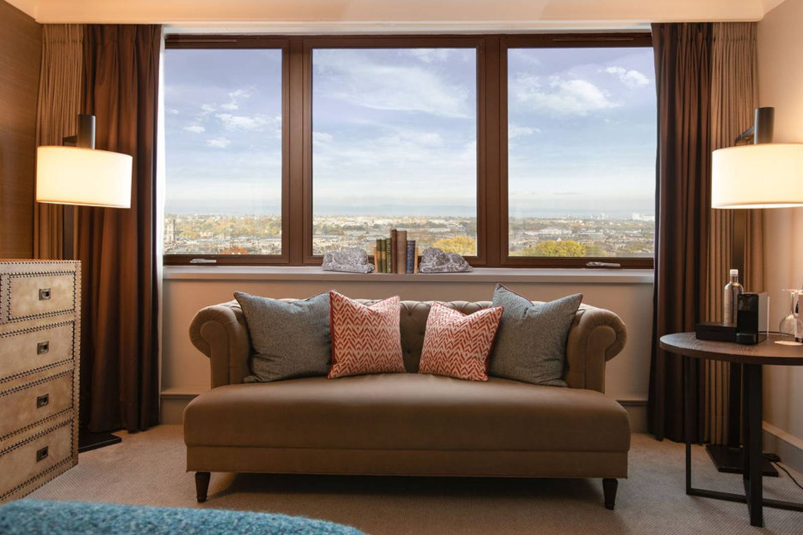 愛丁堡 InterContinental Edinburgh The George King Premium 客房窗外的新城景色