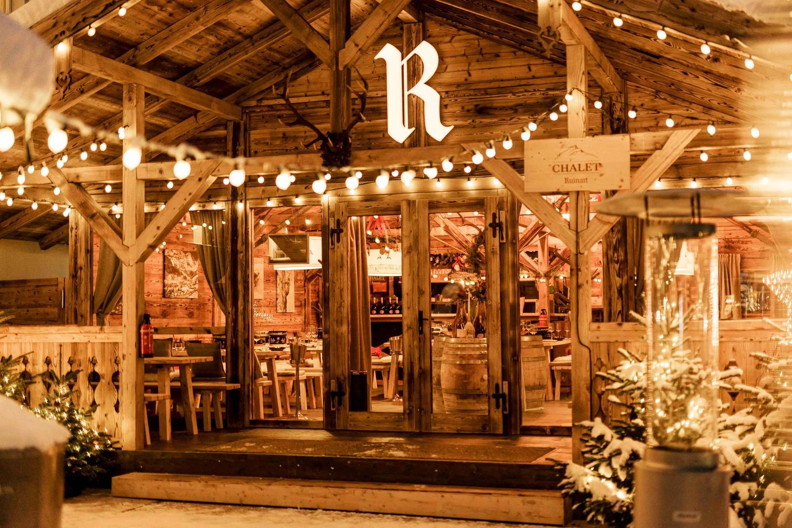 Kempinski Palace Engelberg 冬季 Chalet Ruinart 起司鍋小屋