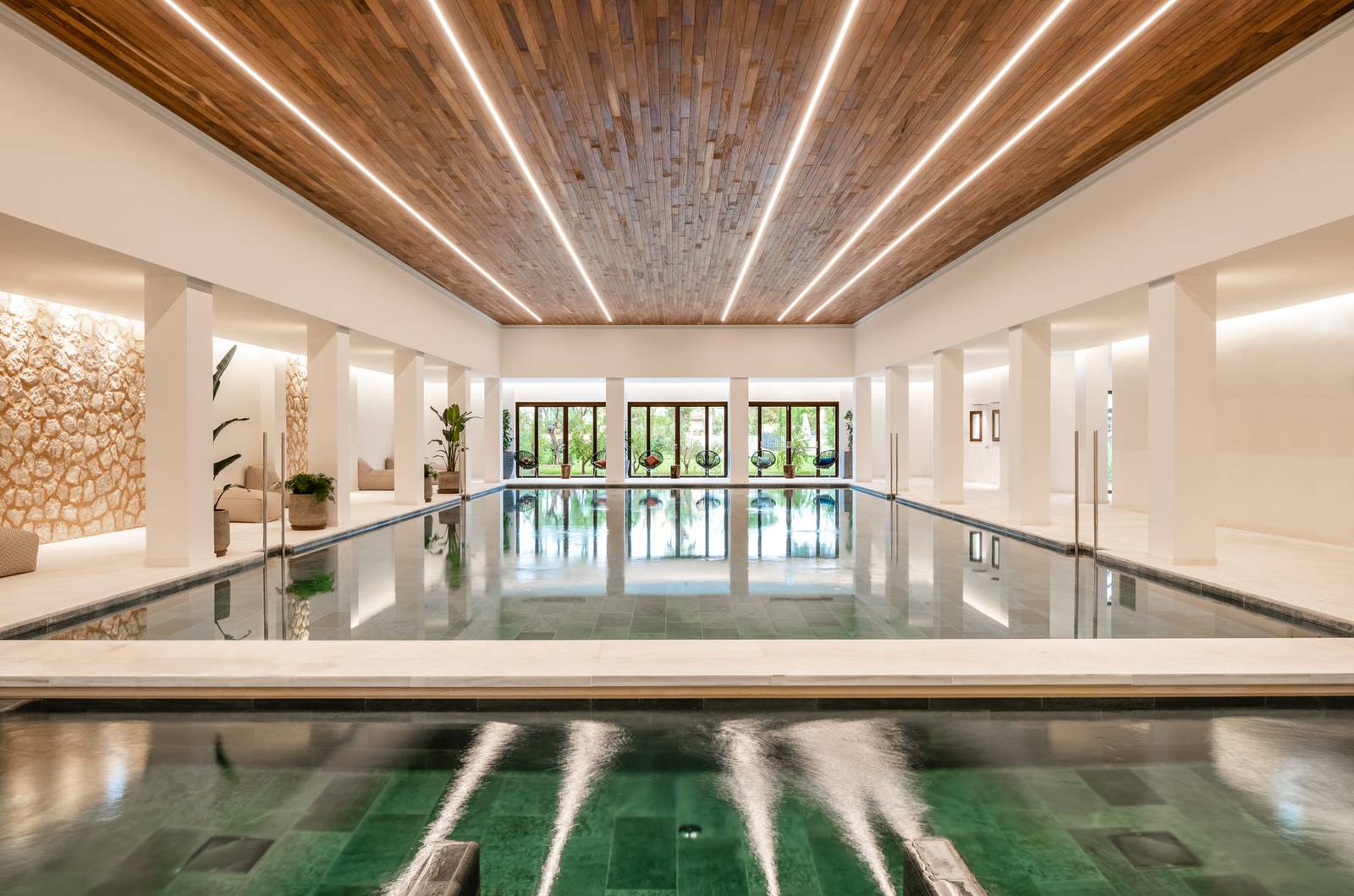 Kimpton Aysla Mallorca Maison CODAGE Spa 室內泳池