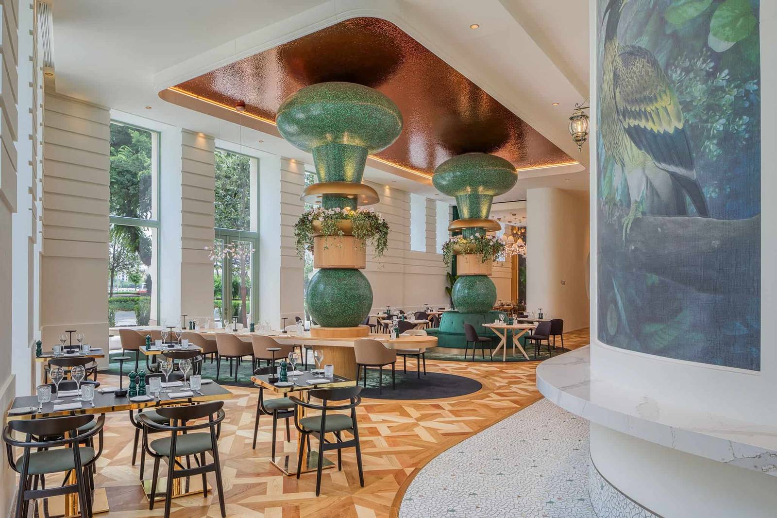 布達佩斯 Kimpton BEM AGOS 餐廳與壁畫
