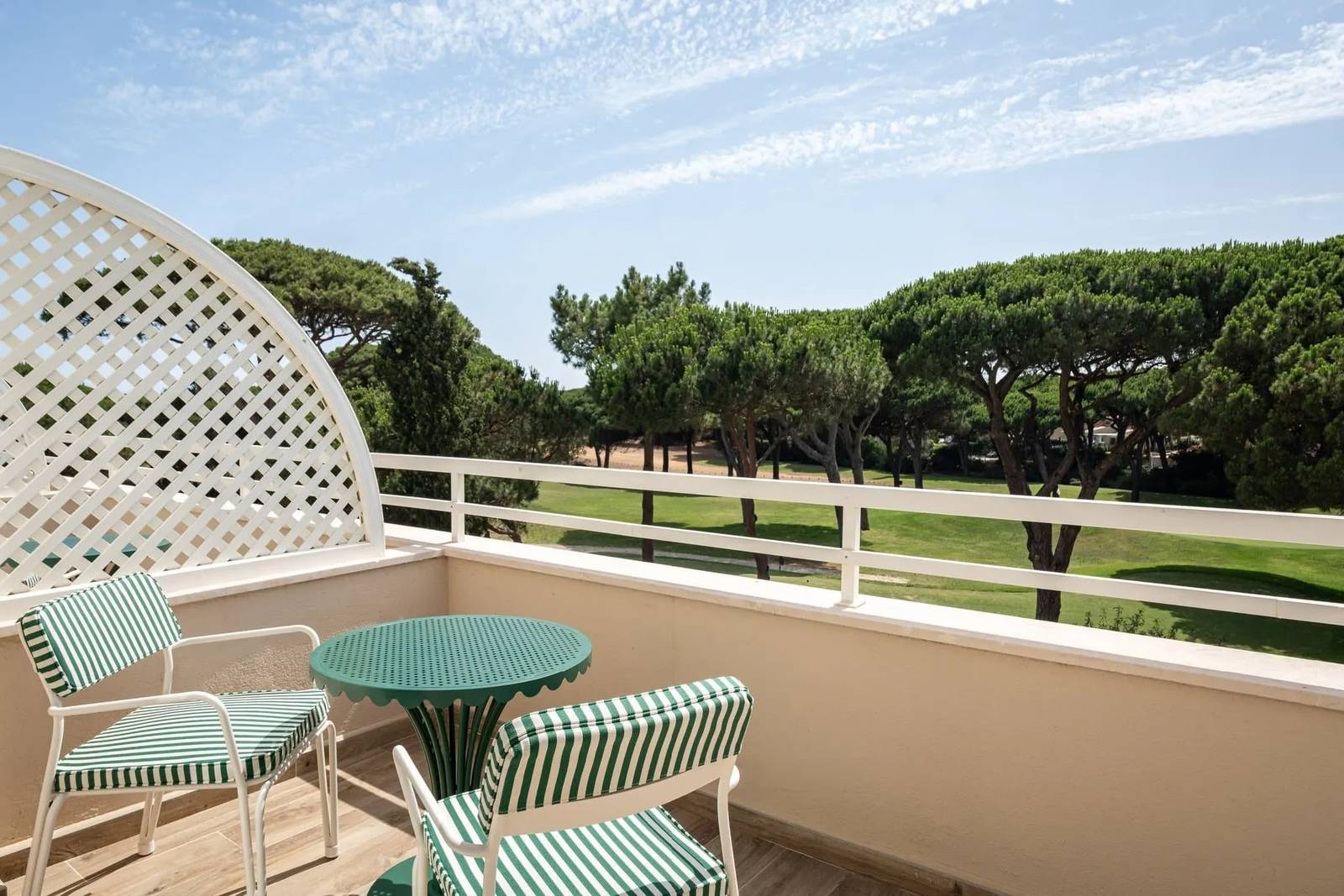 Kimpton Quinta da Marinha 陽台望向高爾夫球場