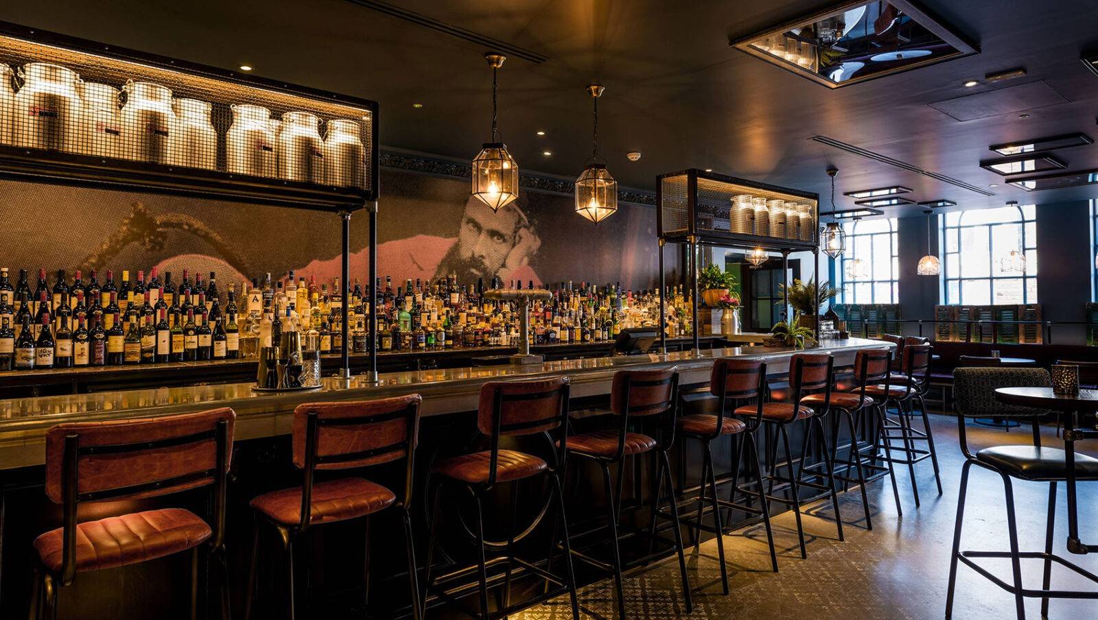 Kimpton Charlotte Square BABA 吧台