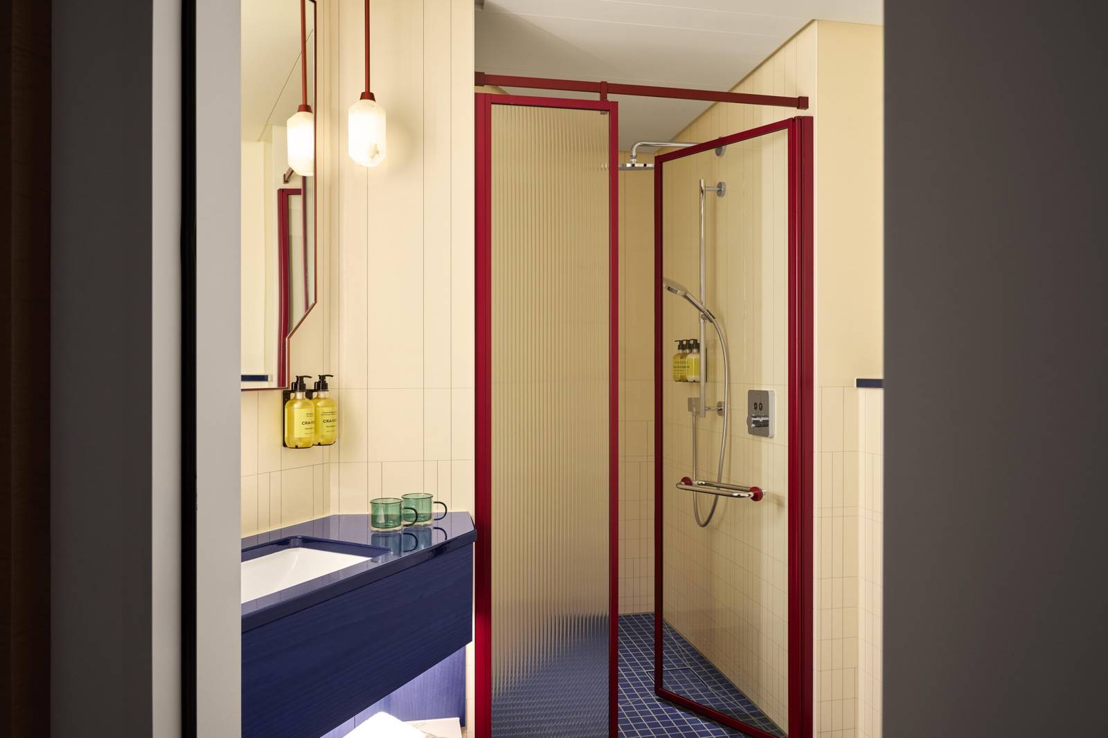 Kimpton Main Frankfurt 客房淋浴間