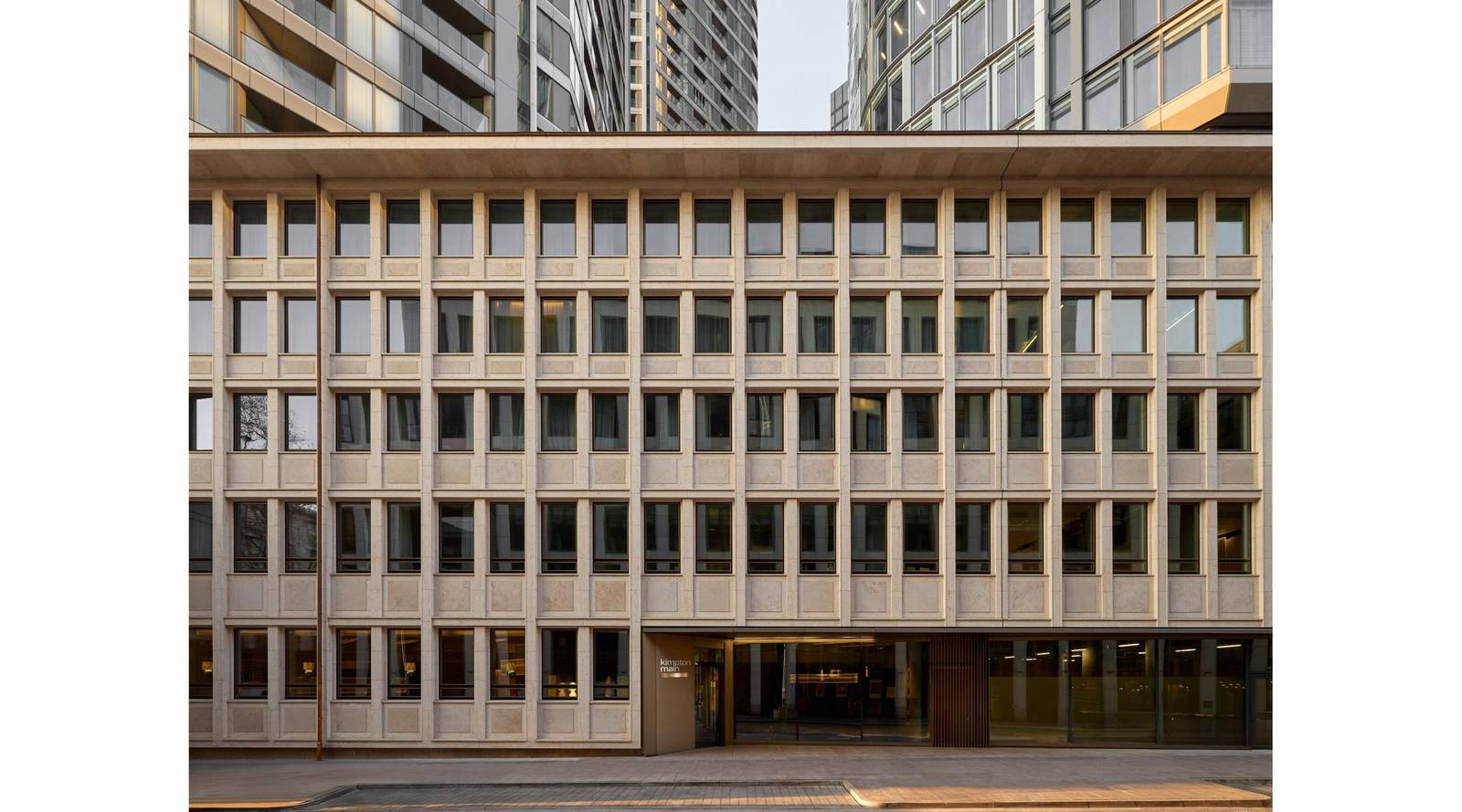 法蘭克福 Kimpton Main Frankfurt 前德意志銀行總部大樓立面