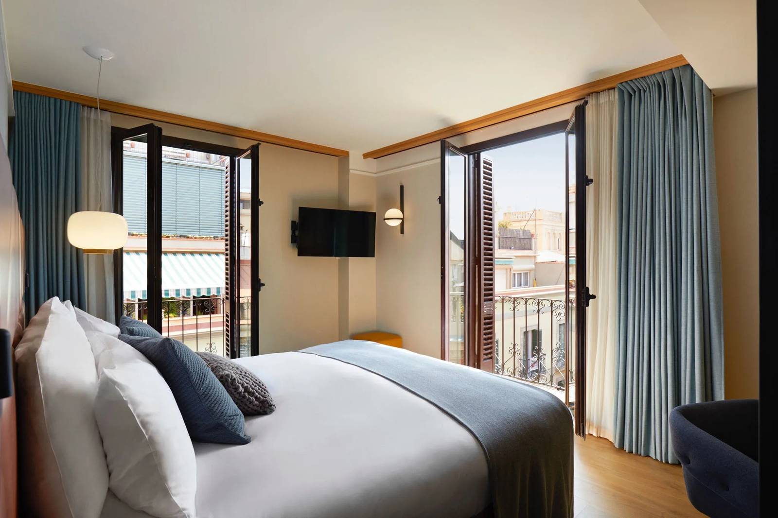 Kimpton Vividora 附陽台客房