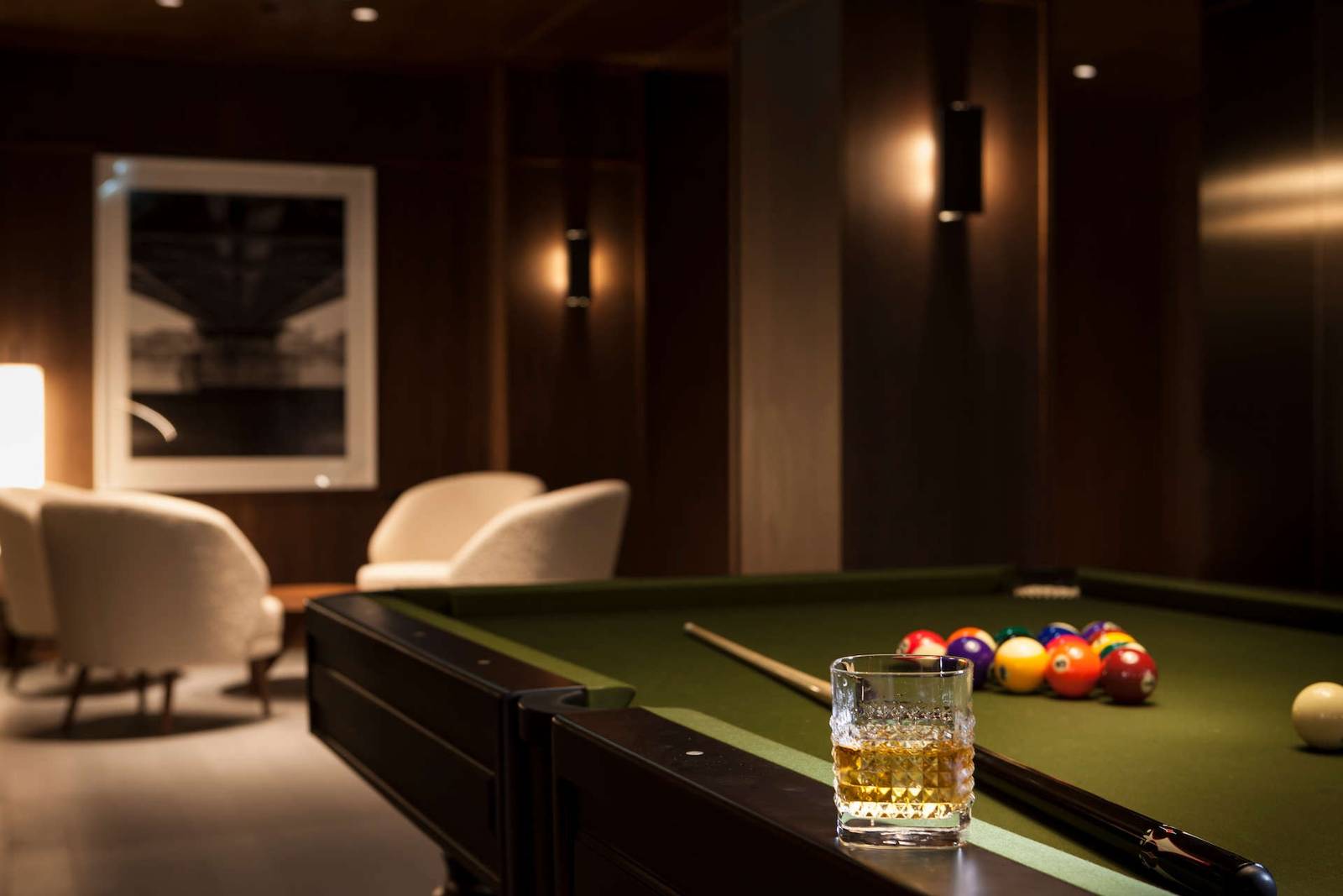 KOZMO Hotel 撞球室