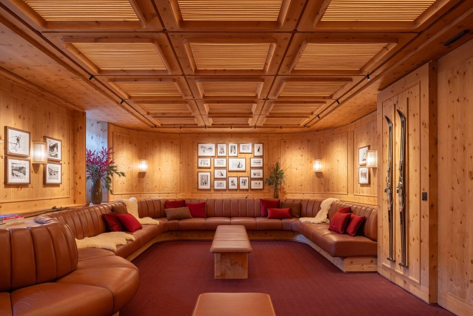 Alpine Sports Lounge 休憩空間