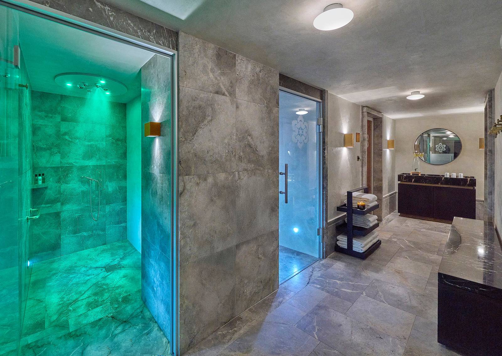 L'Apogée Courchevel Spa 淋浴體驗區