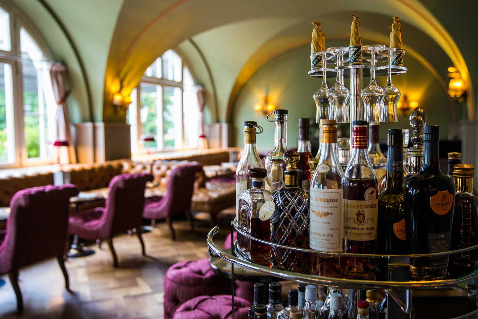 Le Grand Bellevue The Bar 拱頂酒吧