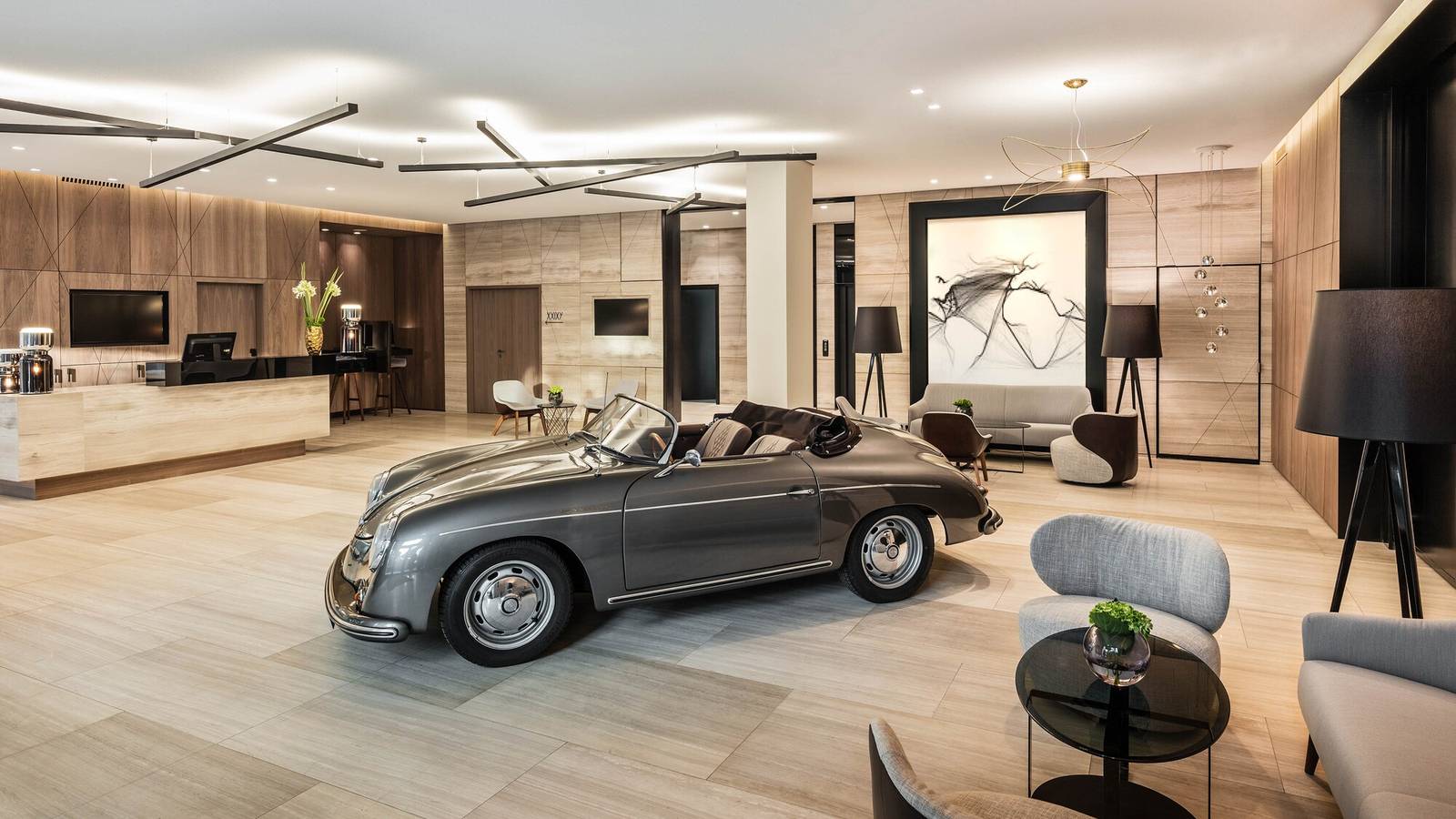 漢堡艾美酒店 Le Méridien Hub 展示的經典跑車