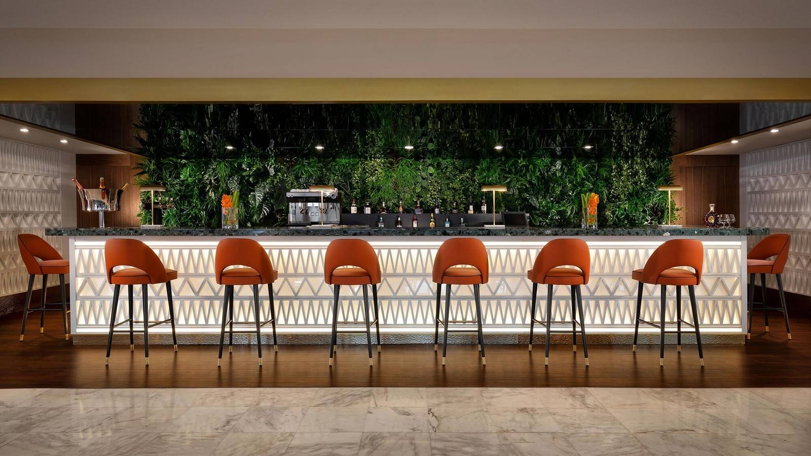尼斯 Le Méridien Nice Latitude Bar 吧台