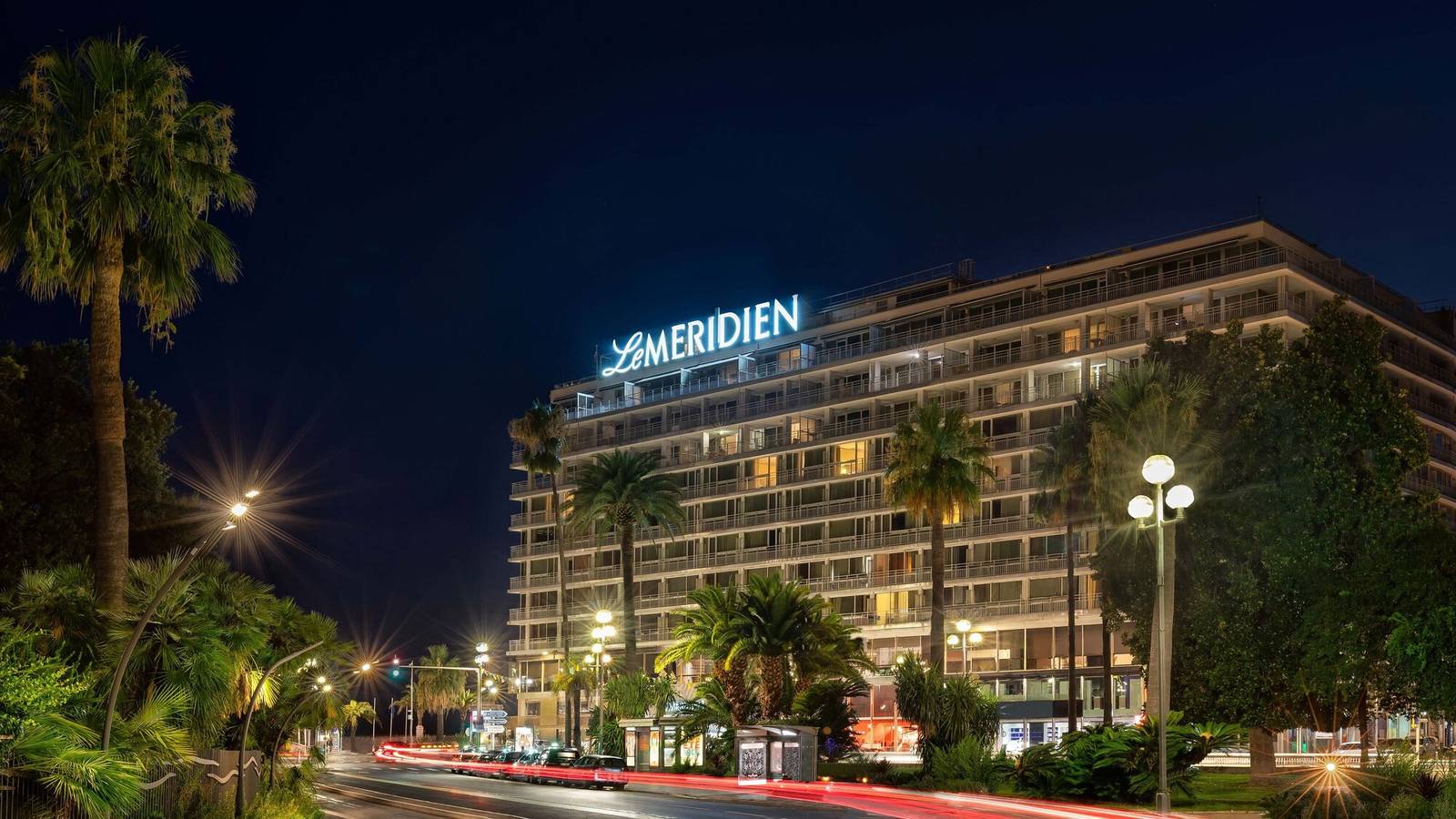 尼斯 Le Méridien Nice 夜間外觀