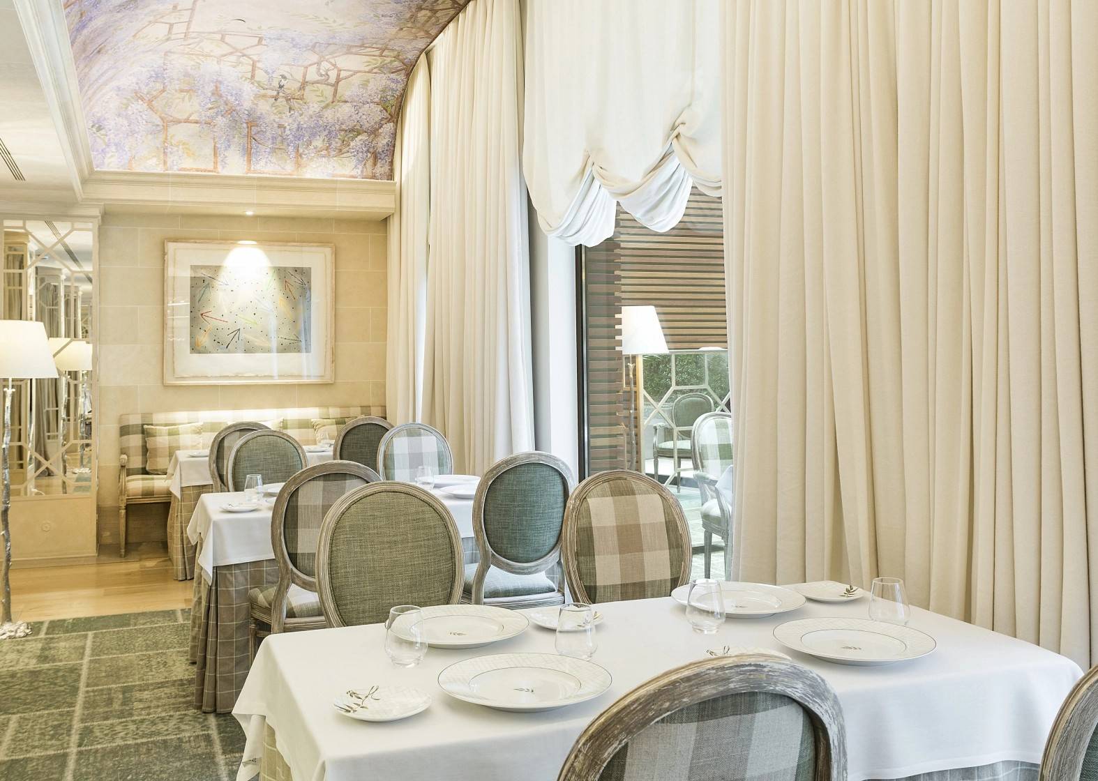 Majestic Hotel & Spa SOLC 餐廳用餐區